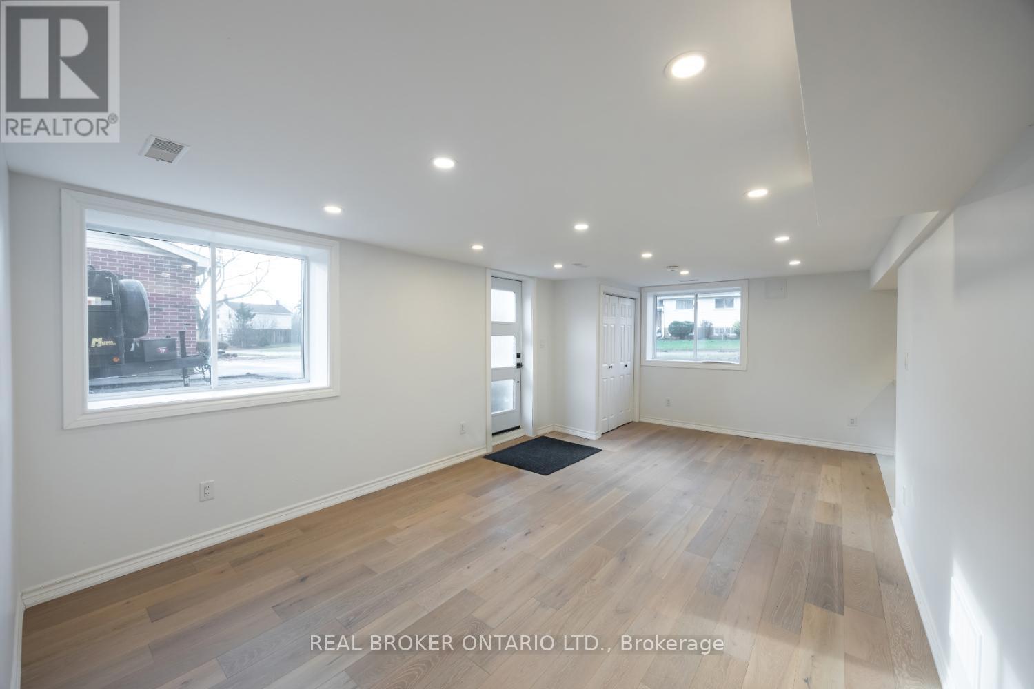 Lower - 685 Emerson Avenue, Oshawa (Donevan), ON - Indoor Photo Showing Other Room