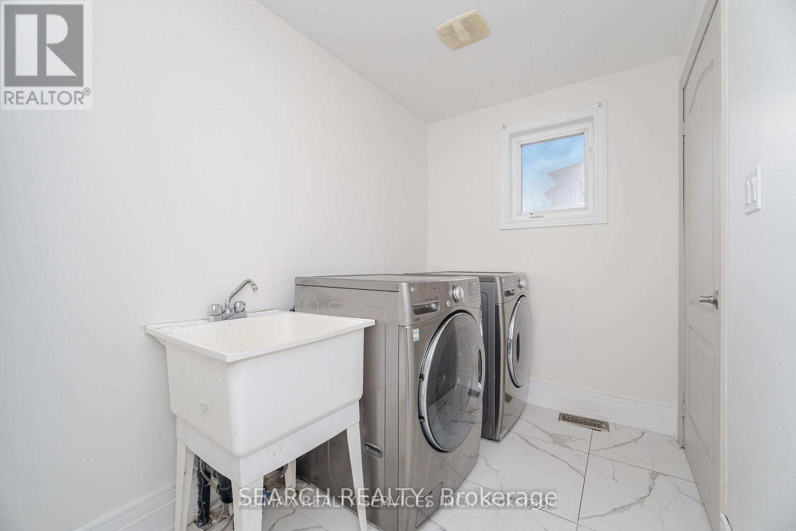 Upper - 20 Delmonico Road, Brampton, ON - Indoor Photo Showing Laundry Room