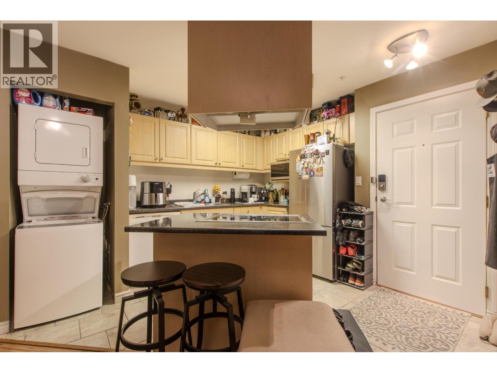 B109 40120 Willow Crescent, Squamish, BC - Indoor