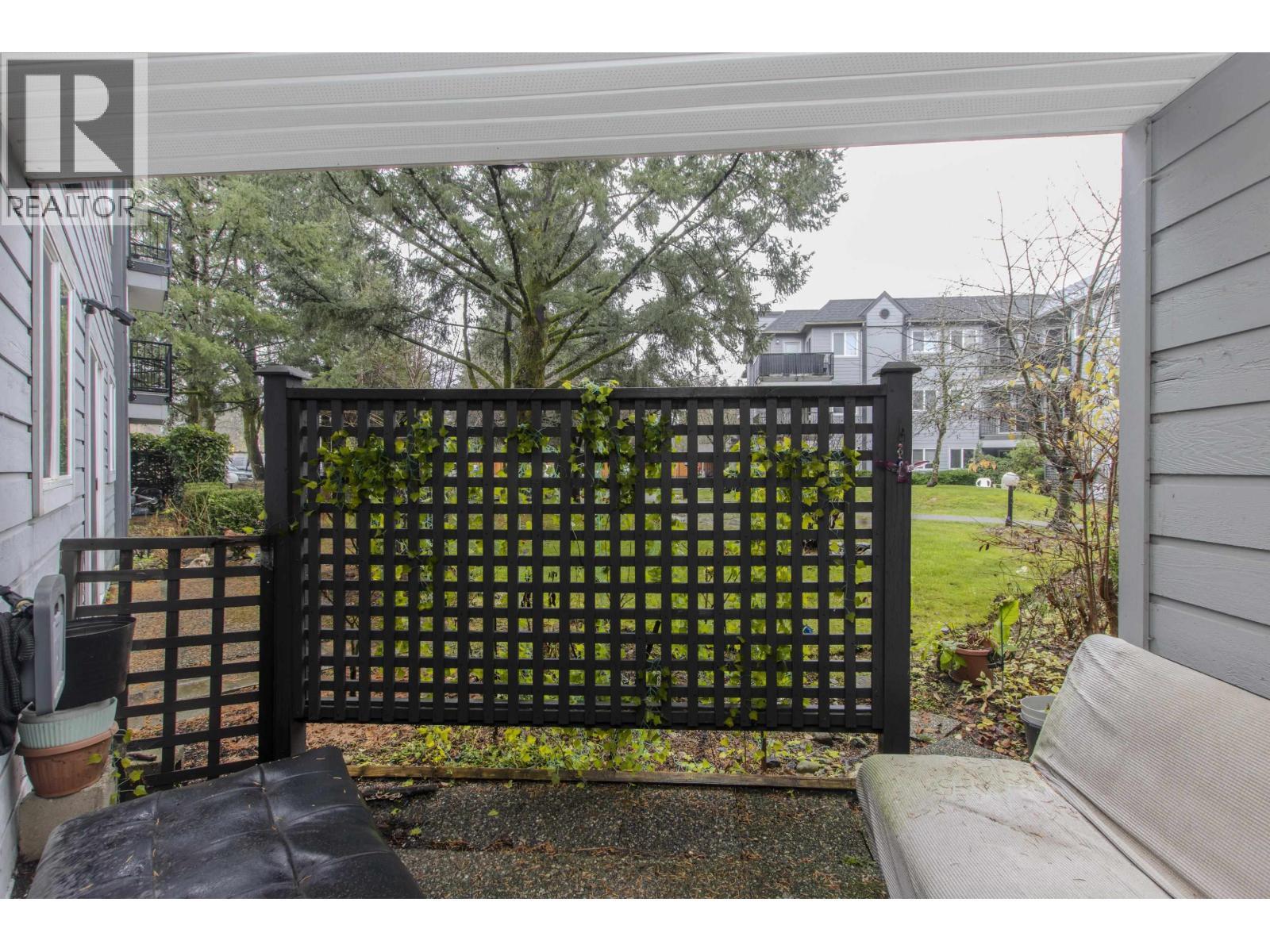 B109 40120 Willow Crescent, Squamish, BC - Outdoor