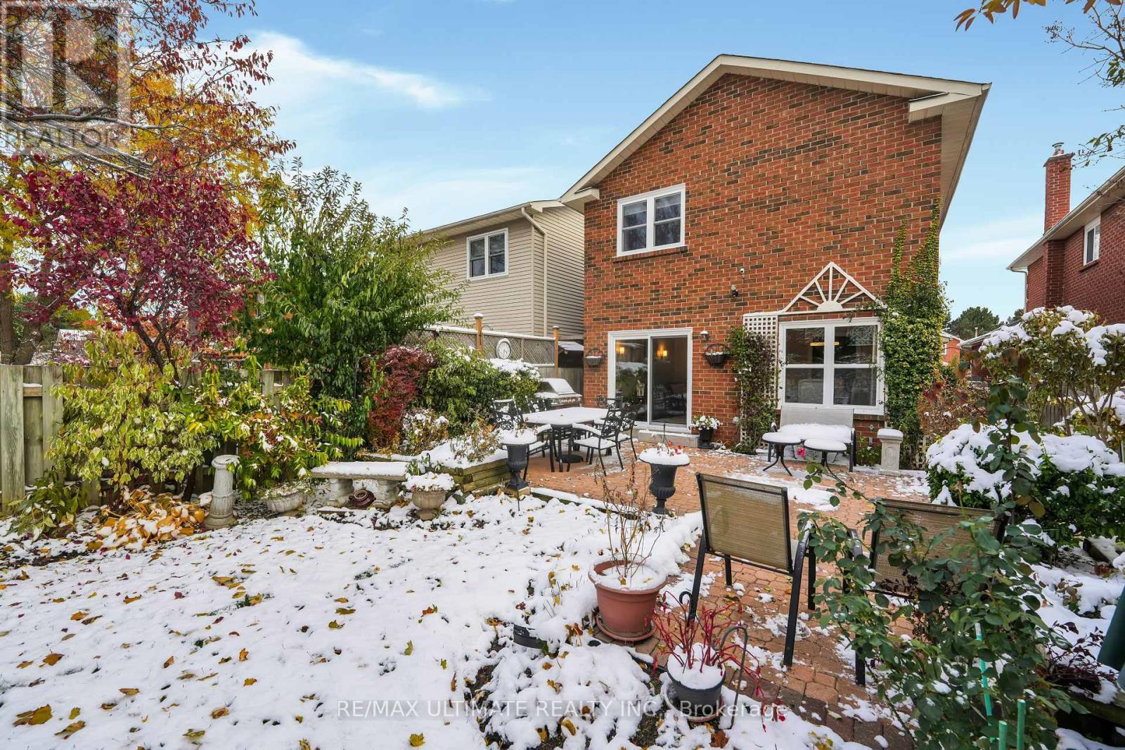 74 Robinson Crescent, Whitby, ON - Outdoor