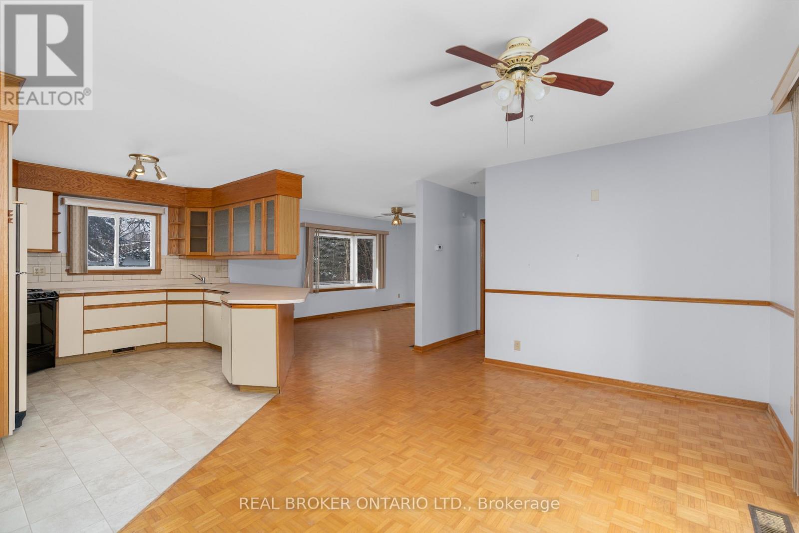 4233 Carlyon Line, Orillia, ON - Indoor Photo Showing Kitchen