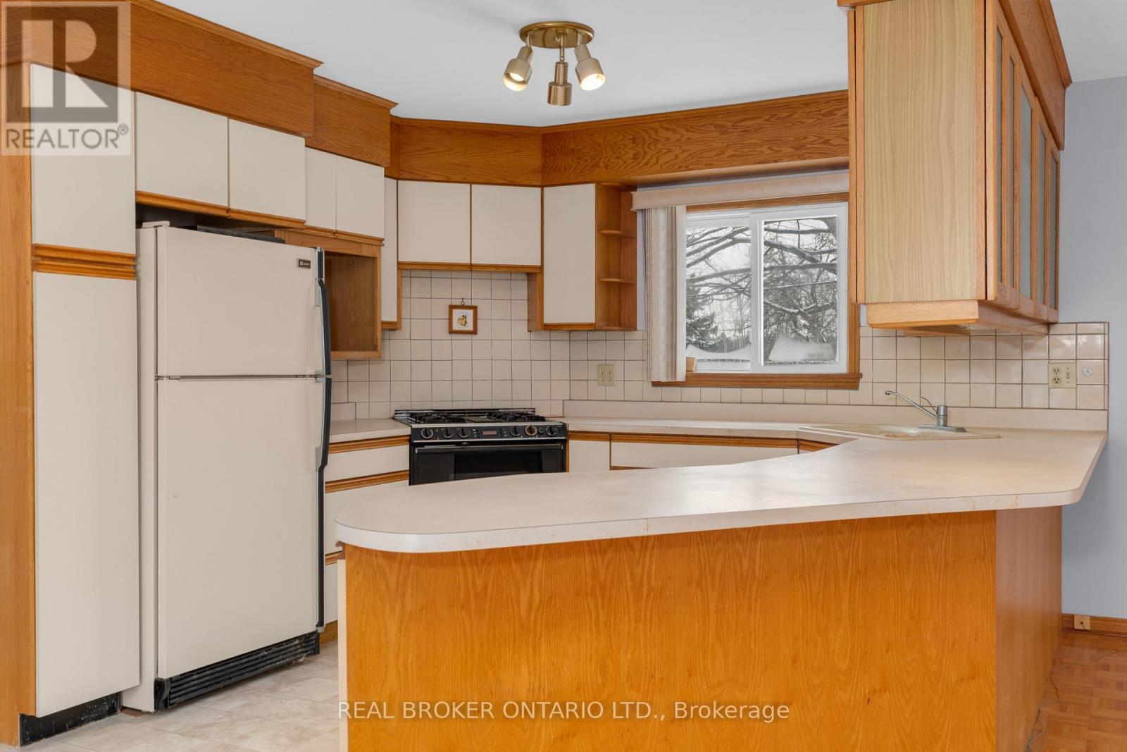 4233 Carlyon Line, Orillia, ON - Indoor Photo Showing Kitchen