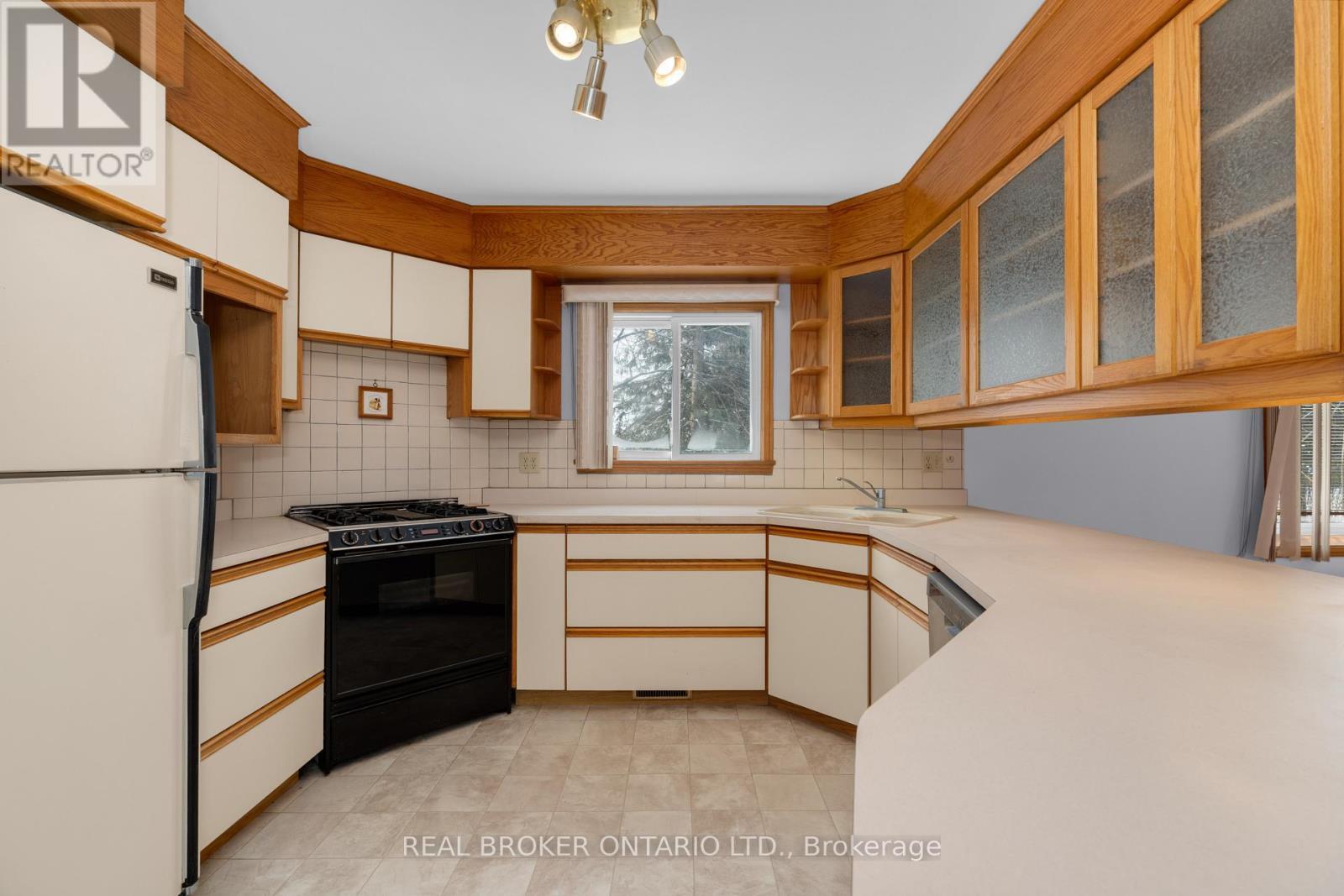4233 Carlyon Line, Orillia, ON - Indoor Photo Showing Kitchen