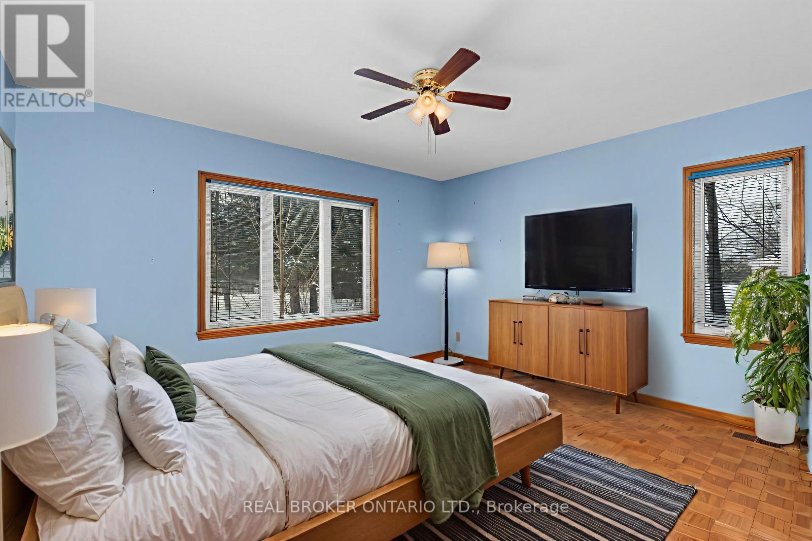 4233 Carlyon Line, Orillia, ON - Indoor Photo Showing Bedroom
