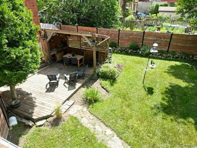 Backyard - 130B-130 Av. Du Pacifique, Laval (Laval-Des-Rapides), QC - Outdoor