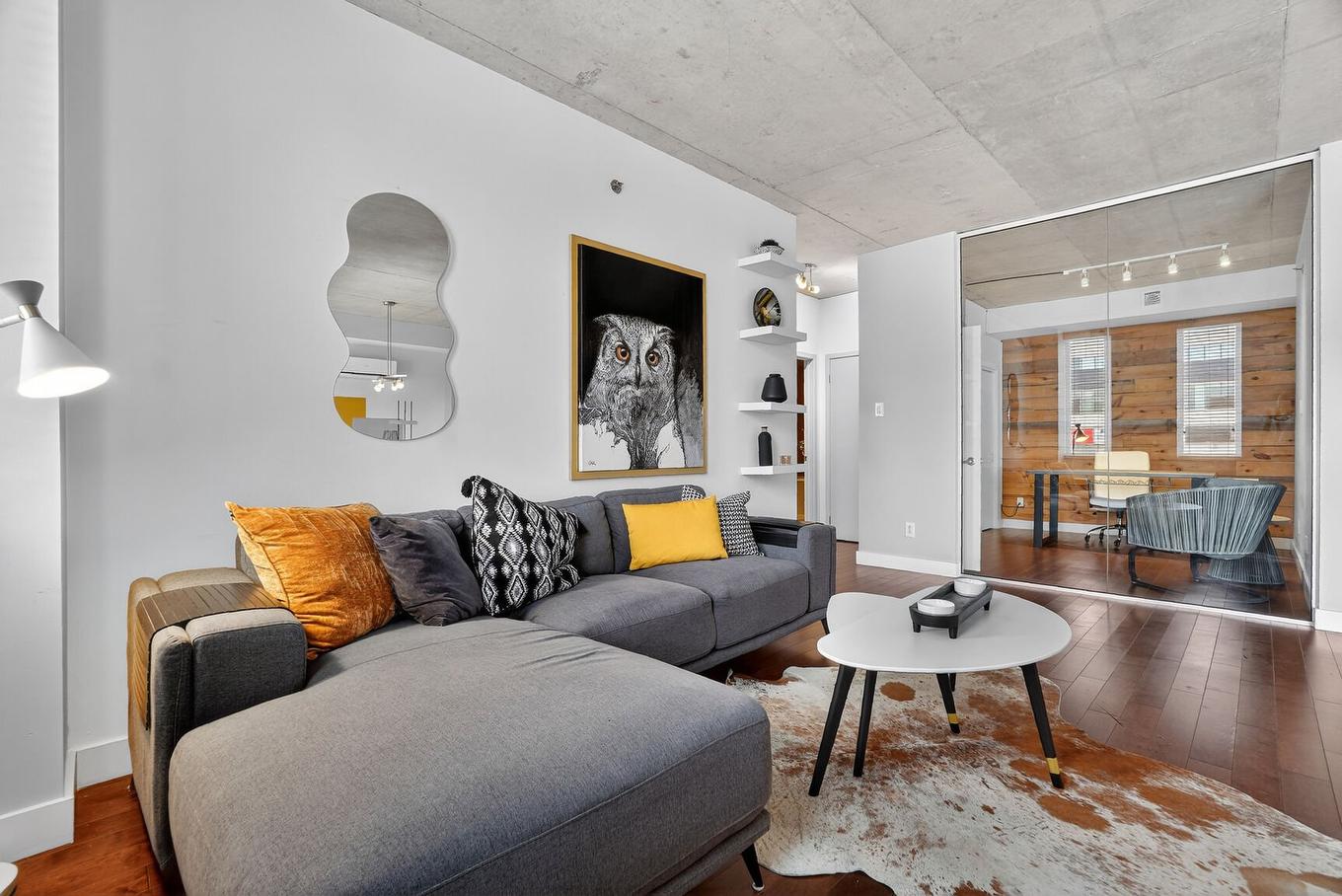 Living room - 307-6305 Boul. Rome, Brossard, QC - Indoor Photo Showing Living Room