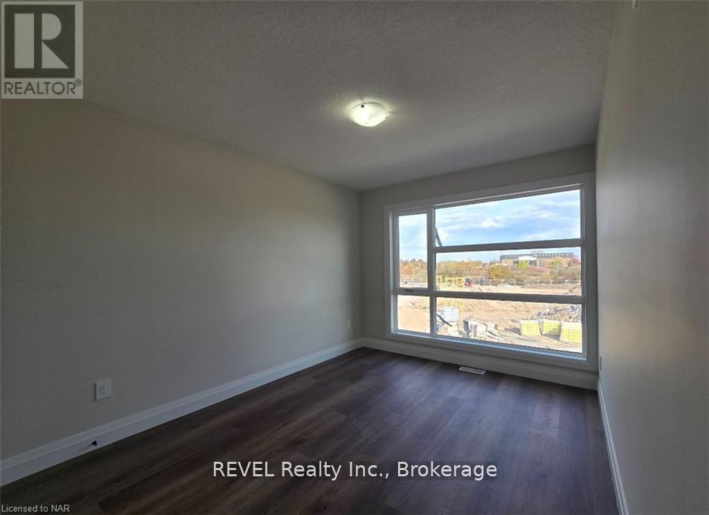 16 Warren Trail, Welland (Lincoln/Crowland), ON - Indoor Photo Showing Other Room