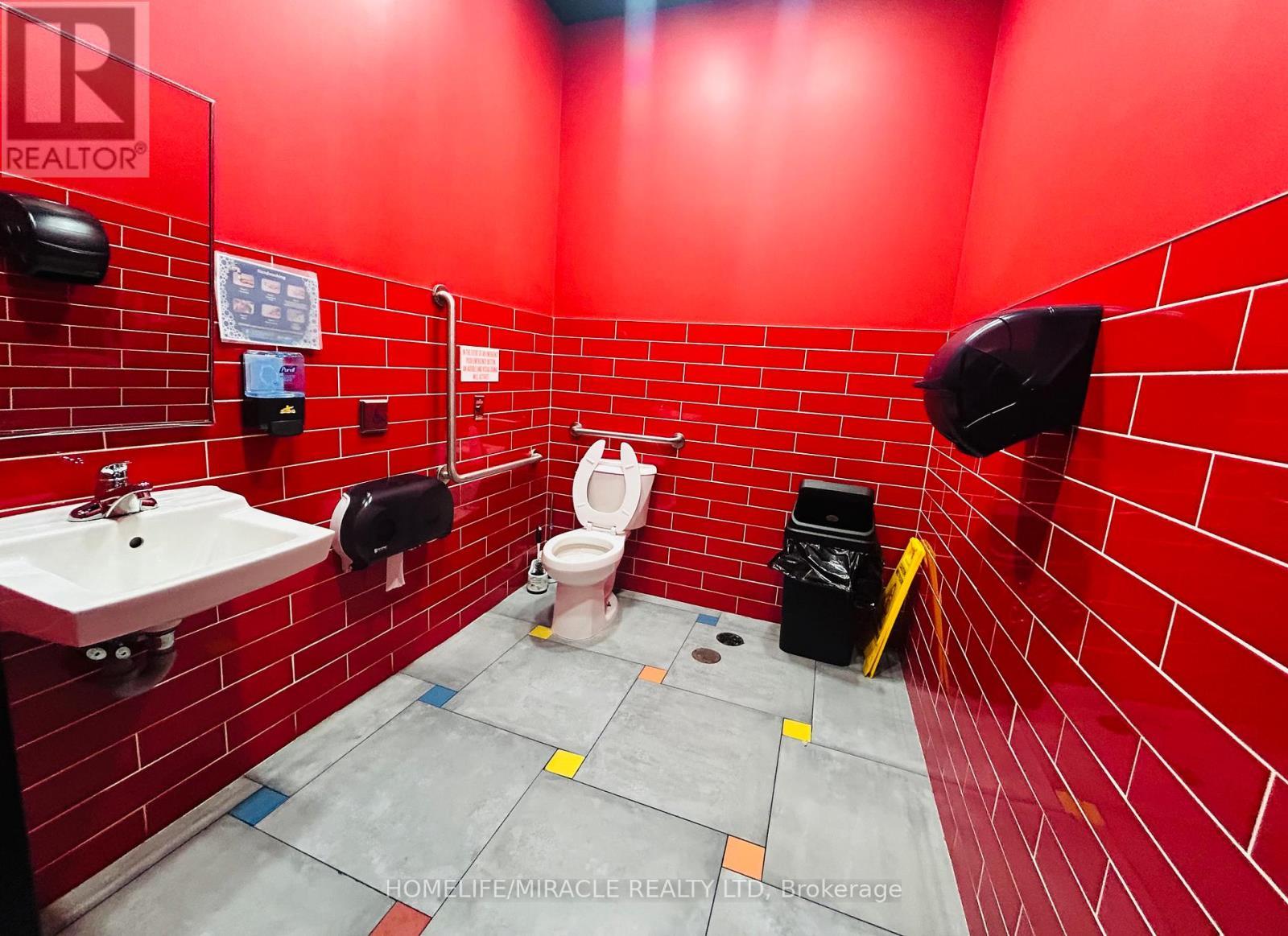 104 - 5 Rossland Road E, Ajax, ON