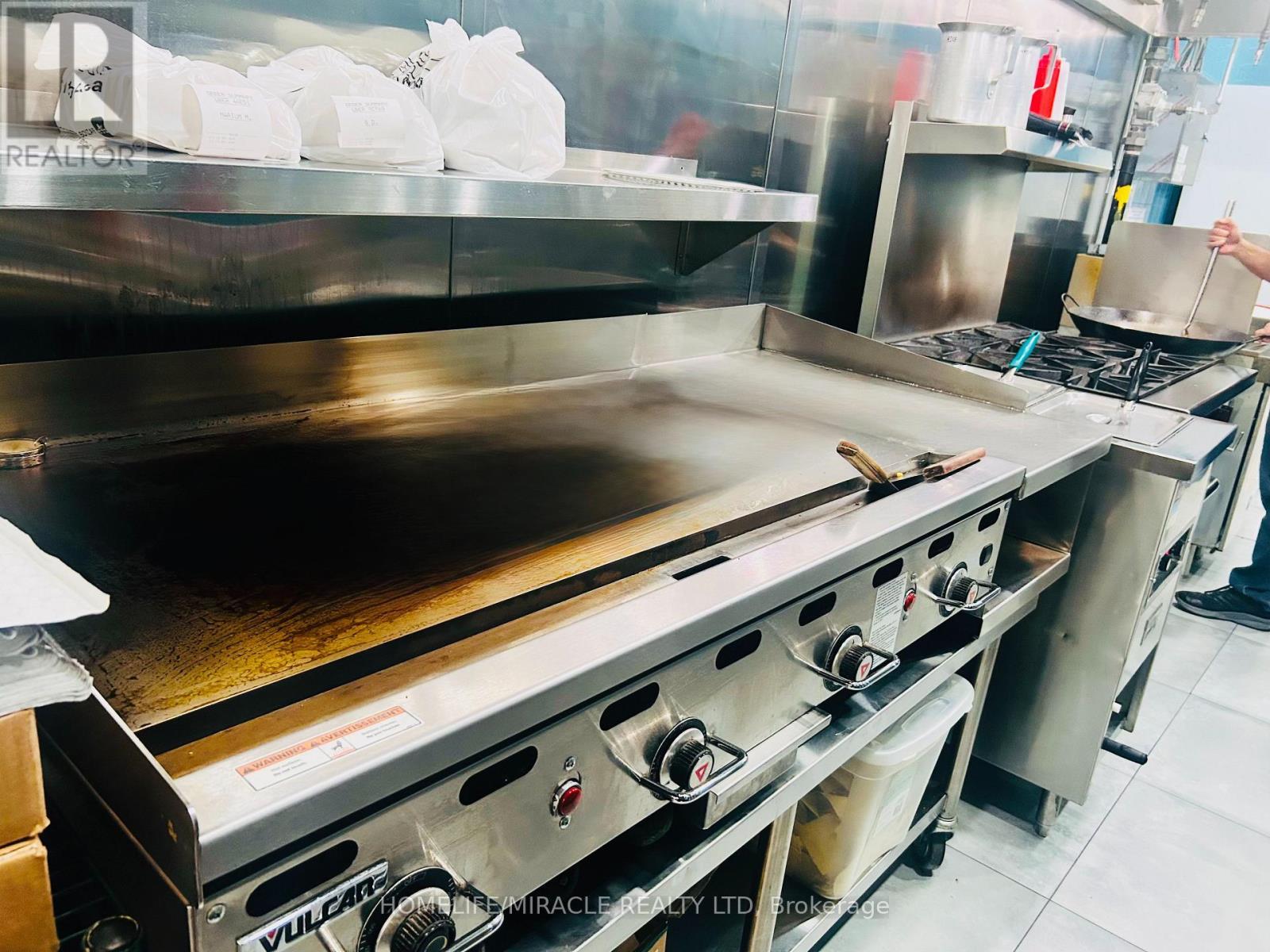 104 - 5 Rossland Road E, Ajax, ON