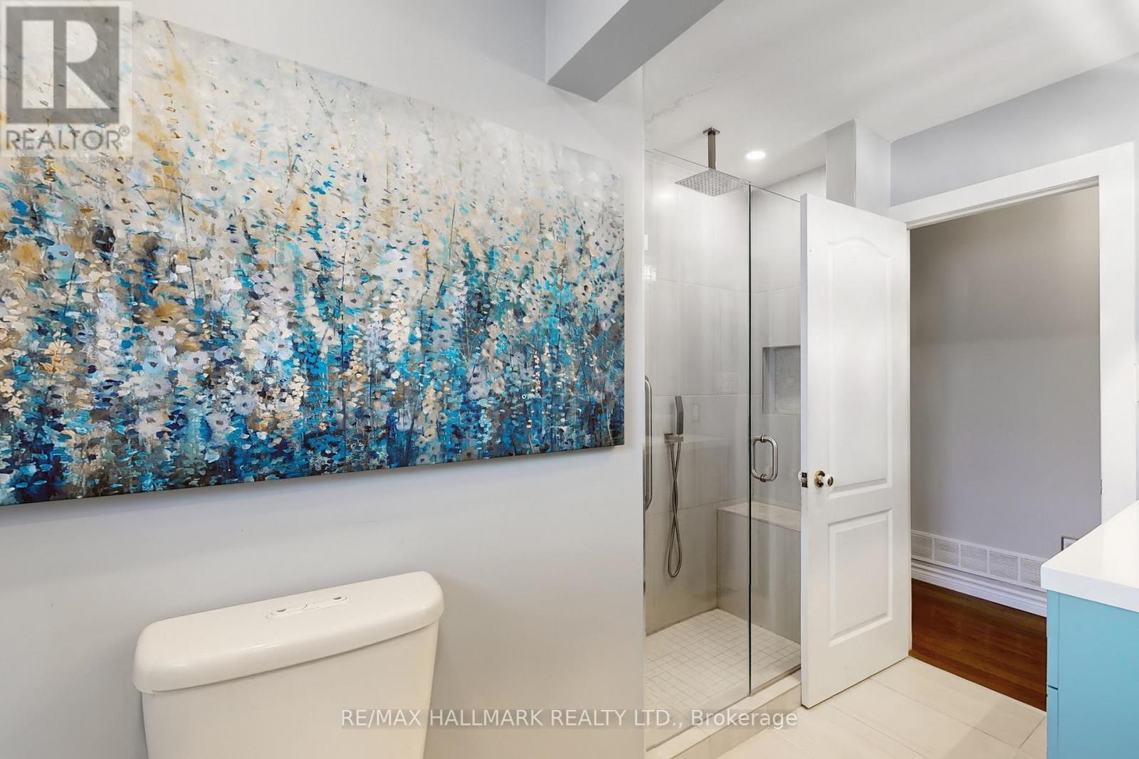 111 Kerr Boulevard, New Tecumseth, ON - Indoor Photo Showing Bathroom