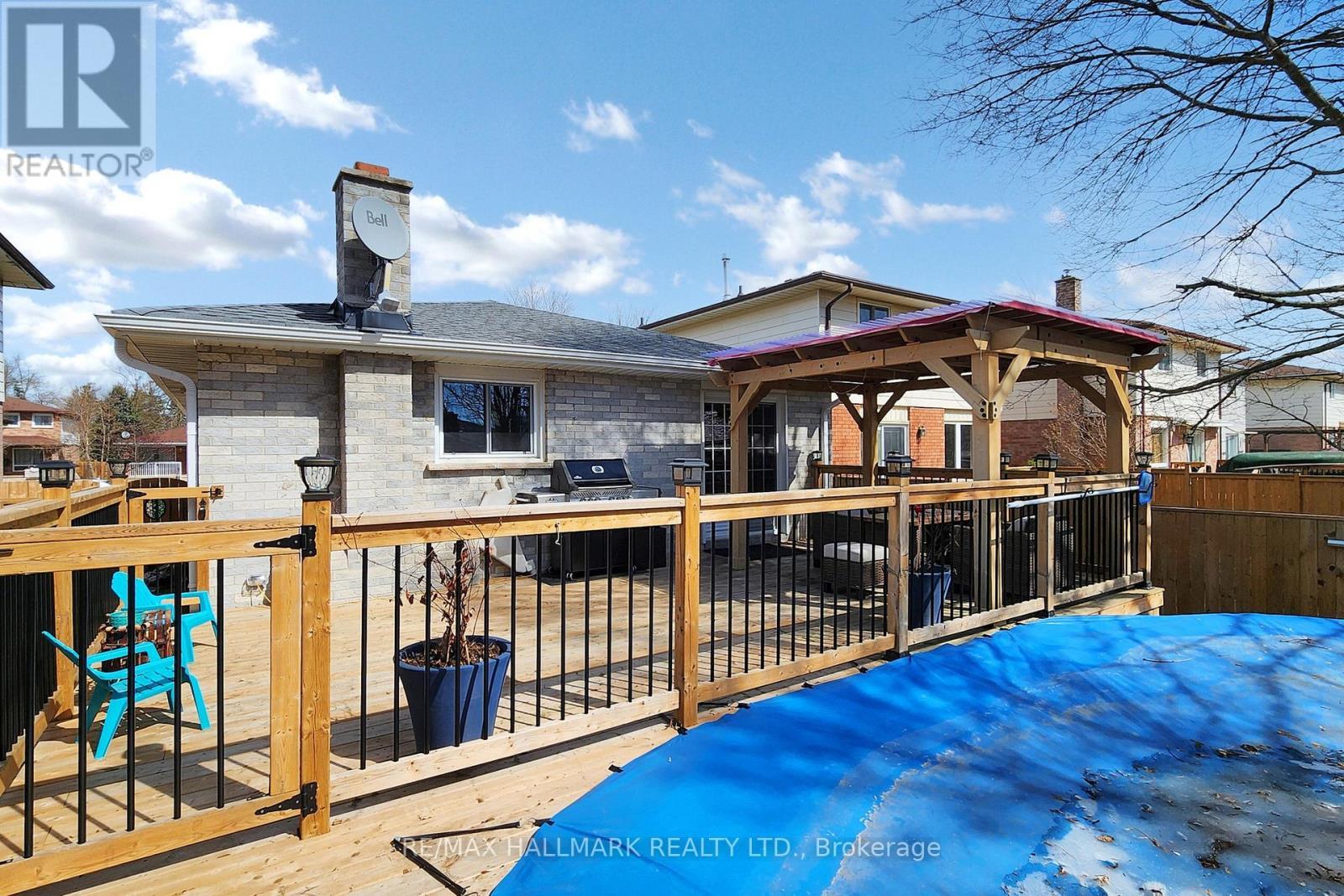 111 Kerr Boulevard, New Tecumseth, ON - Outdoor With Deck Patio Veranda