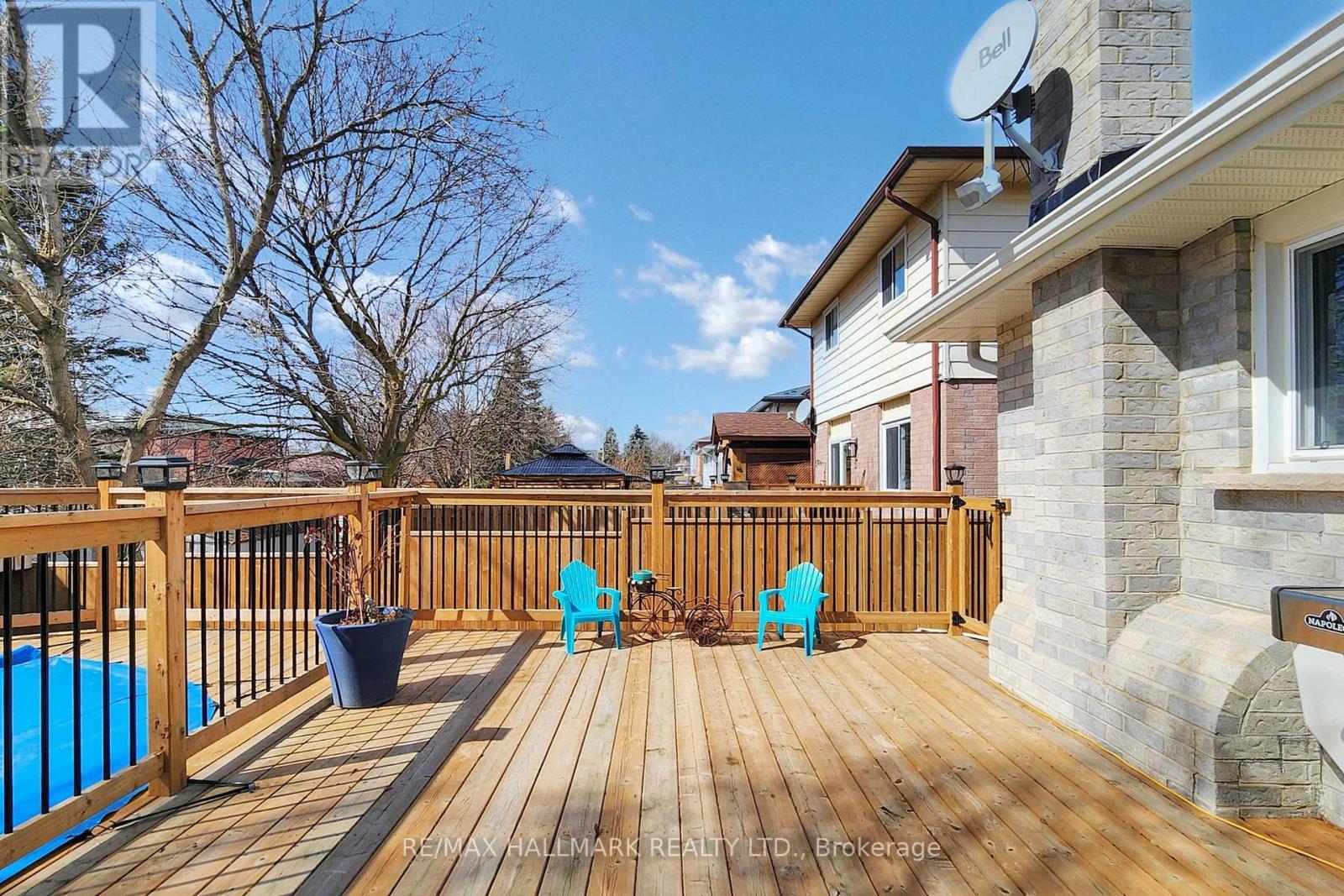111 Kerr Boulevard, New Tecumseth, ON - Outdoor With Deck Patio Veranda