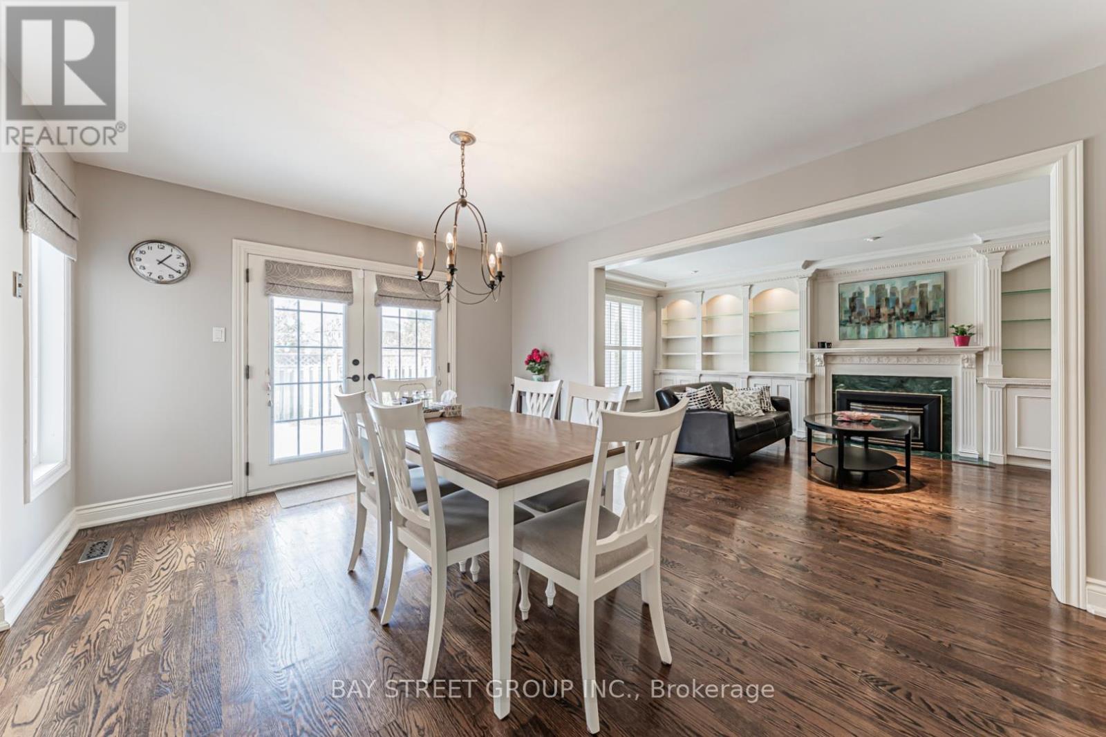 2191 Dunvegan Avenue, Oakville, ON - Indoor Photo Showing Dining Room