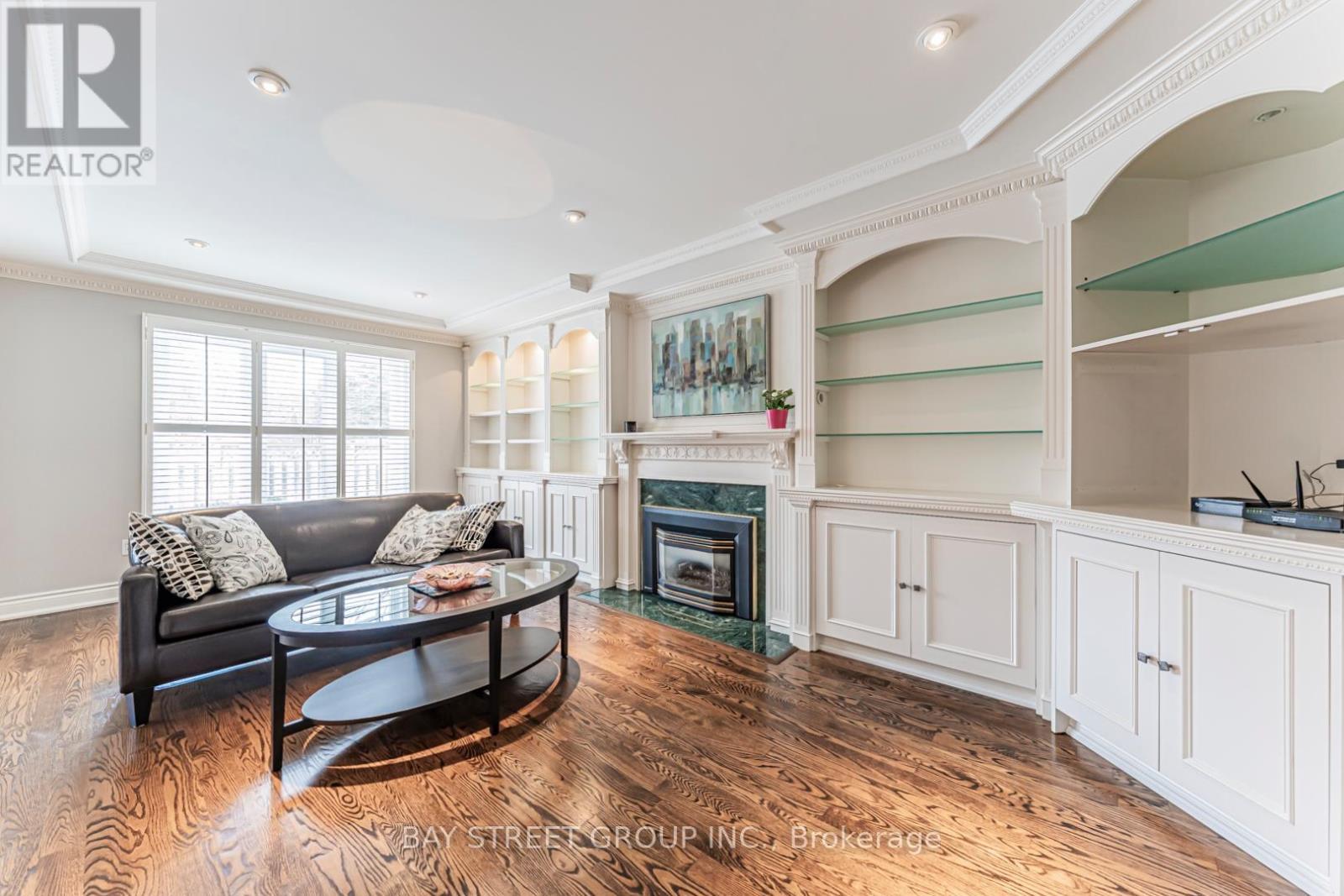2191 Dunvegan Avenue, Oakville, ON - Indoor Photo Showing Living Room With Fireplace