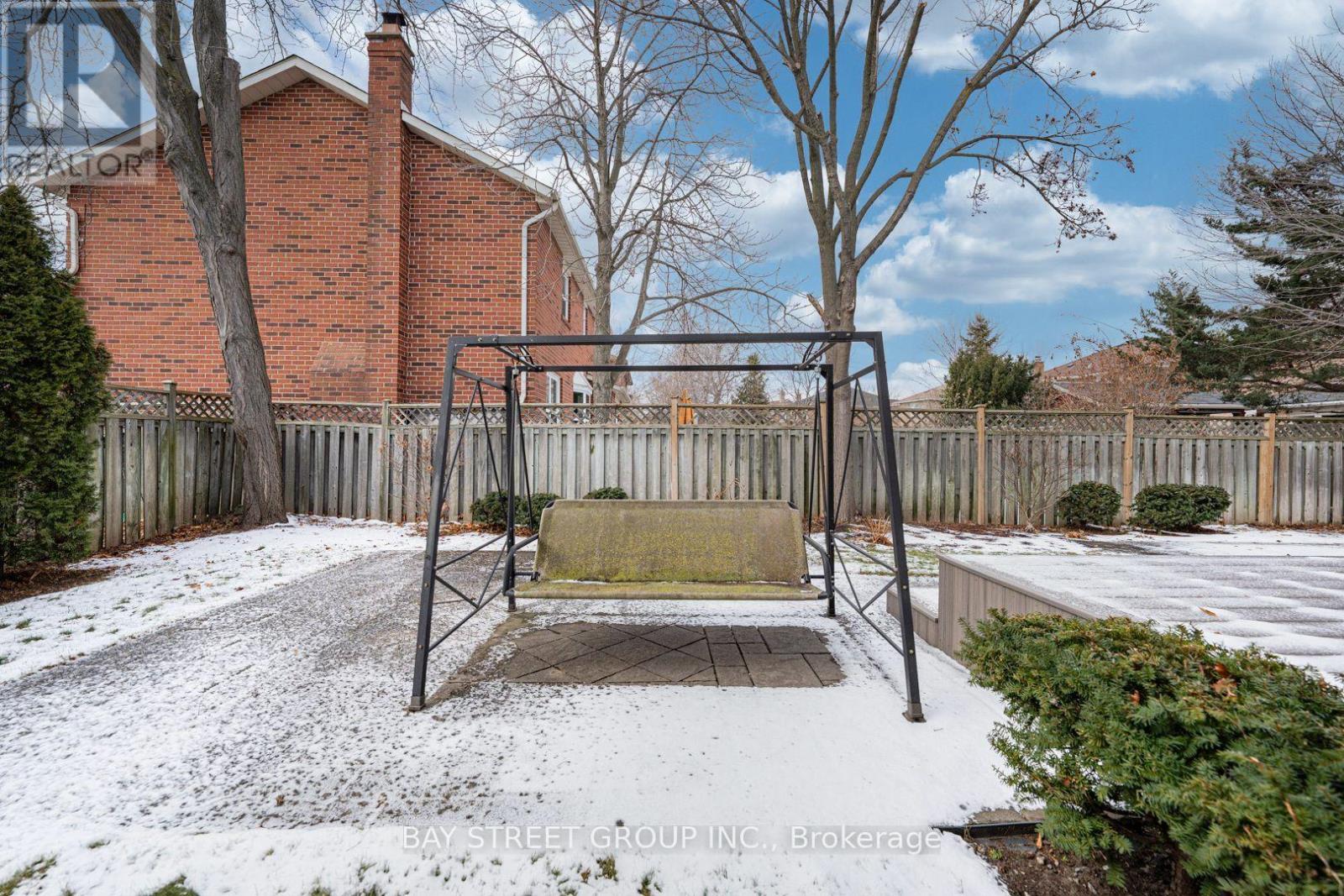 2191 Dunvegan Avenue, Oakville, ON - Outdoor