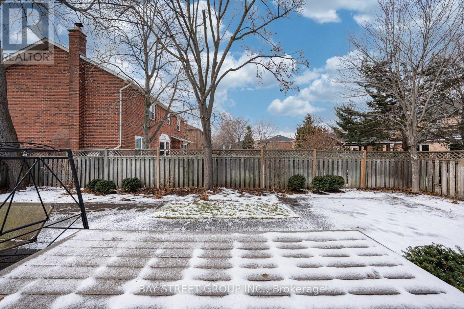 2191 Dunvegan Avenue, Oakville, ON - Outdoor