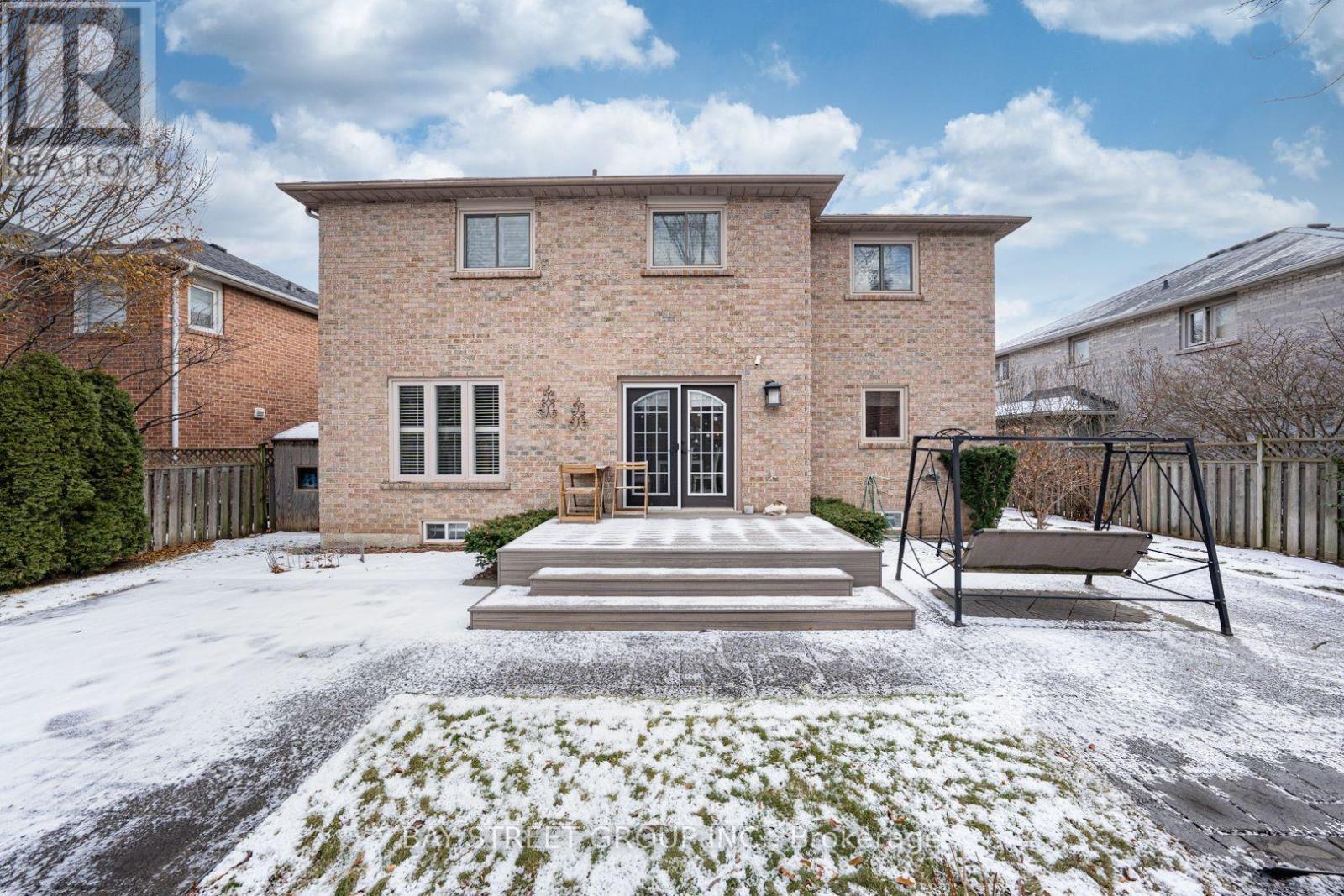 2191 Dunvegan Avenue, Oakville, ON - Outdoor With Exterior