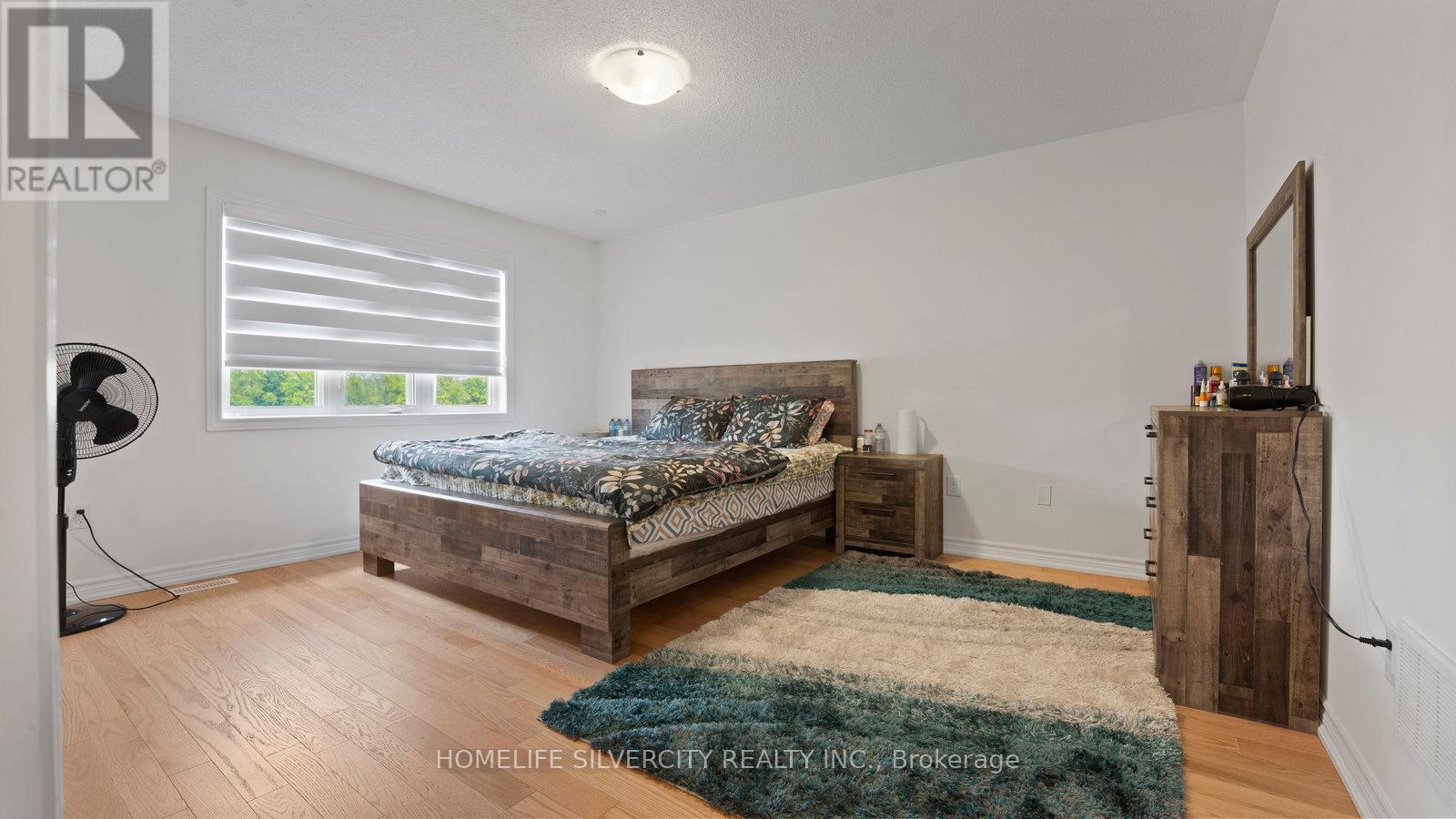 102 Strickland Avenue, Brantford, ON - Indoor Photo Showing Bedroom