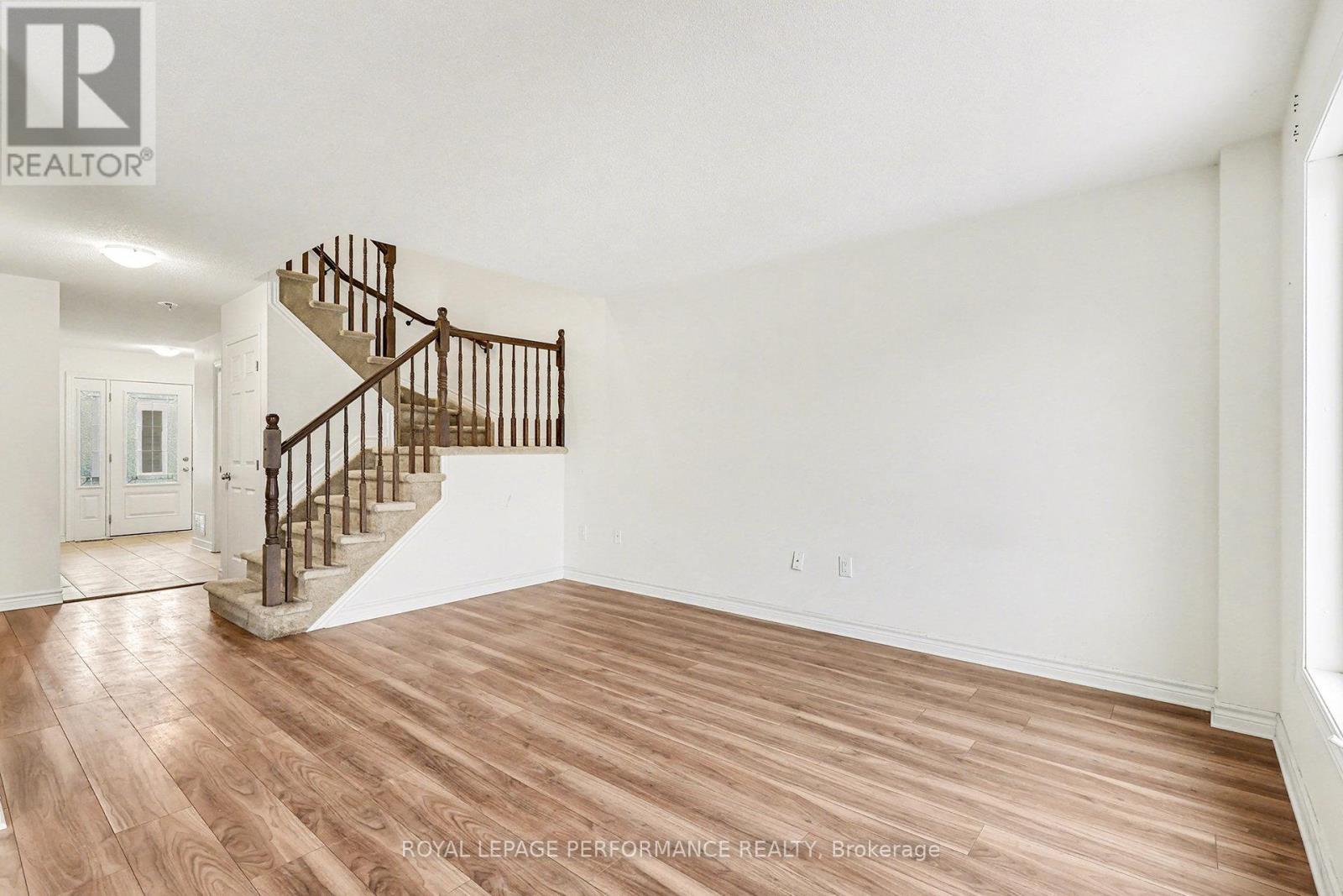 359 Trillium Circle, Alfred And Plantagenet, ON - Indoor Photo Showing Other Room