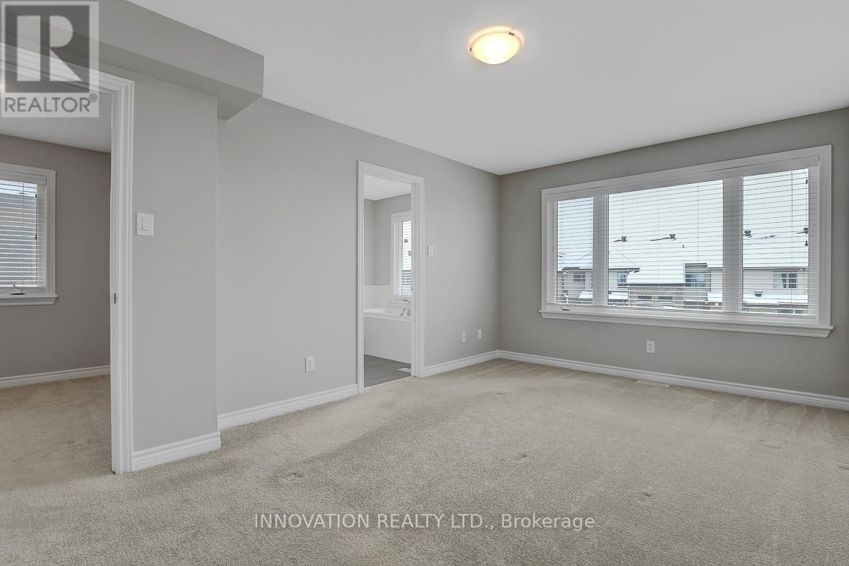 527 Rowers Way, Ottawa, ON - Indoor Photo Showing Other Room