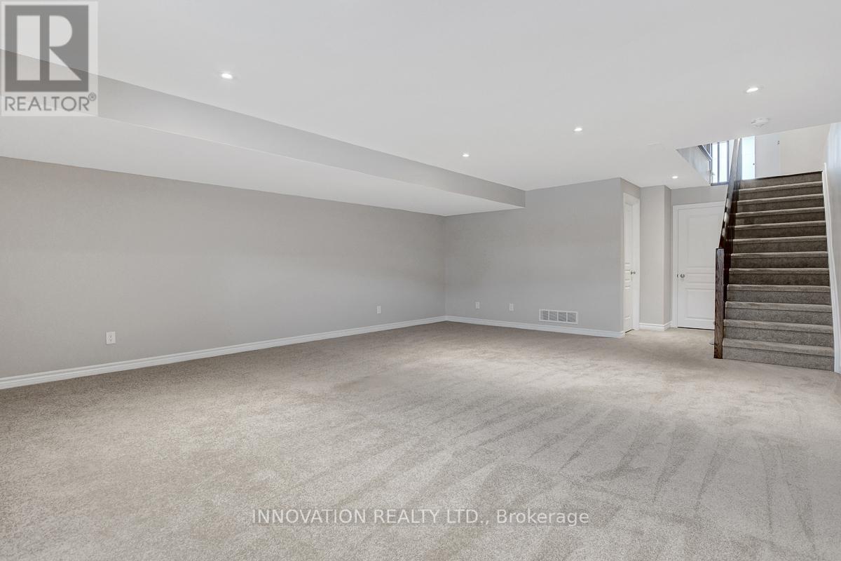 527 Rowers Way, Ottawa, ON - Indoor Photo Showing Other Room