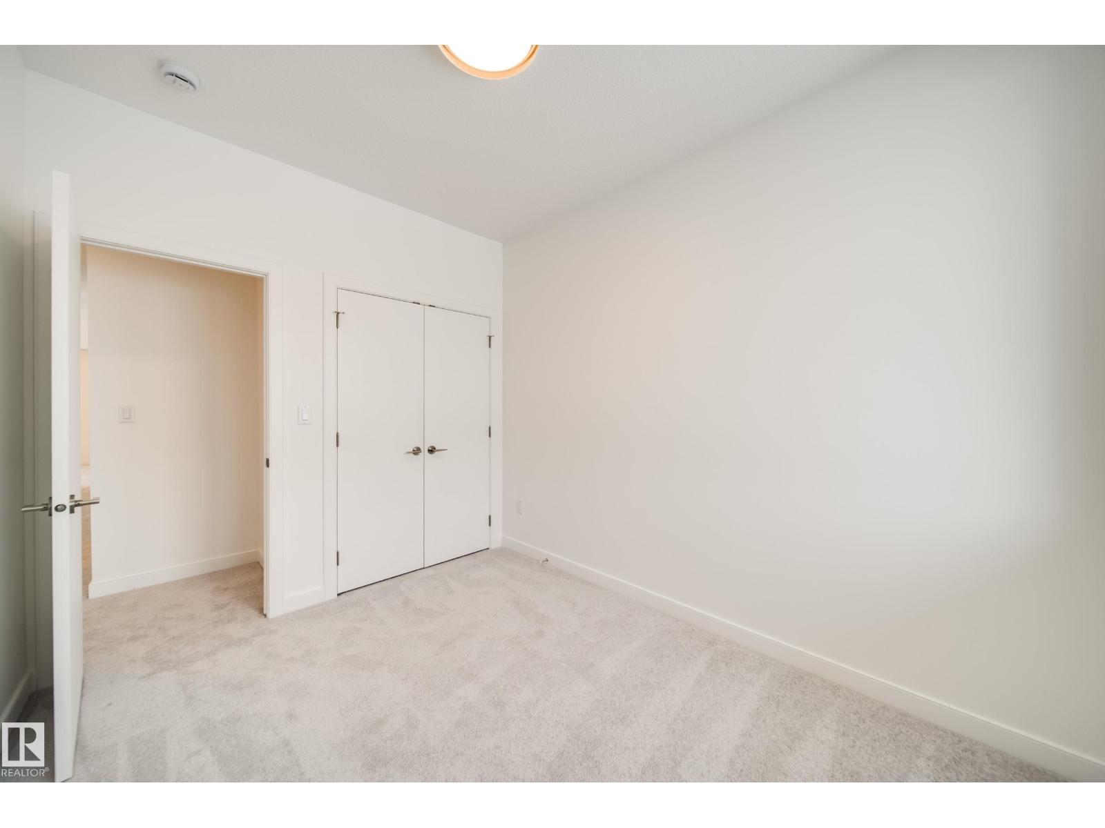 8522 80 Av Nw, Edmonton, AB - Indoor Photo Showing Other Room
