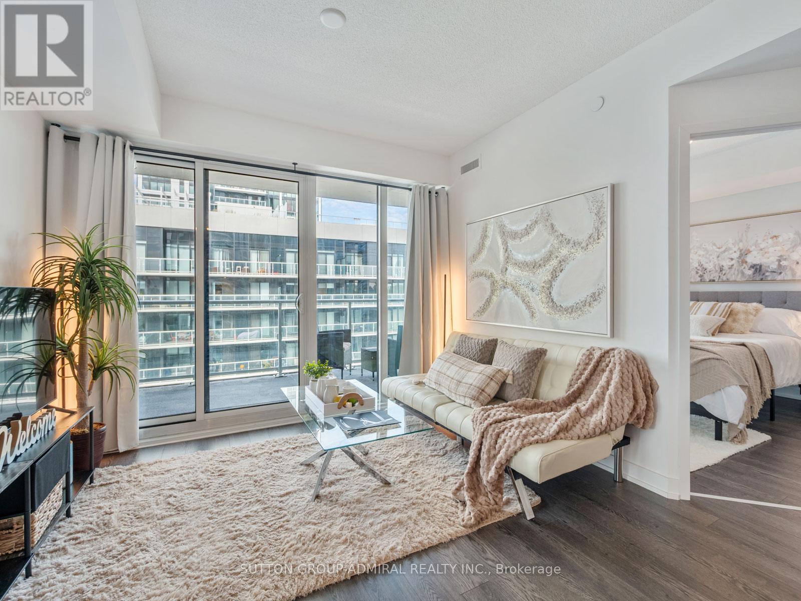 533 - 20 O'Neill Road, Toronto, ON - Indoor