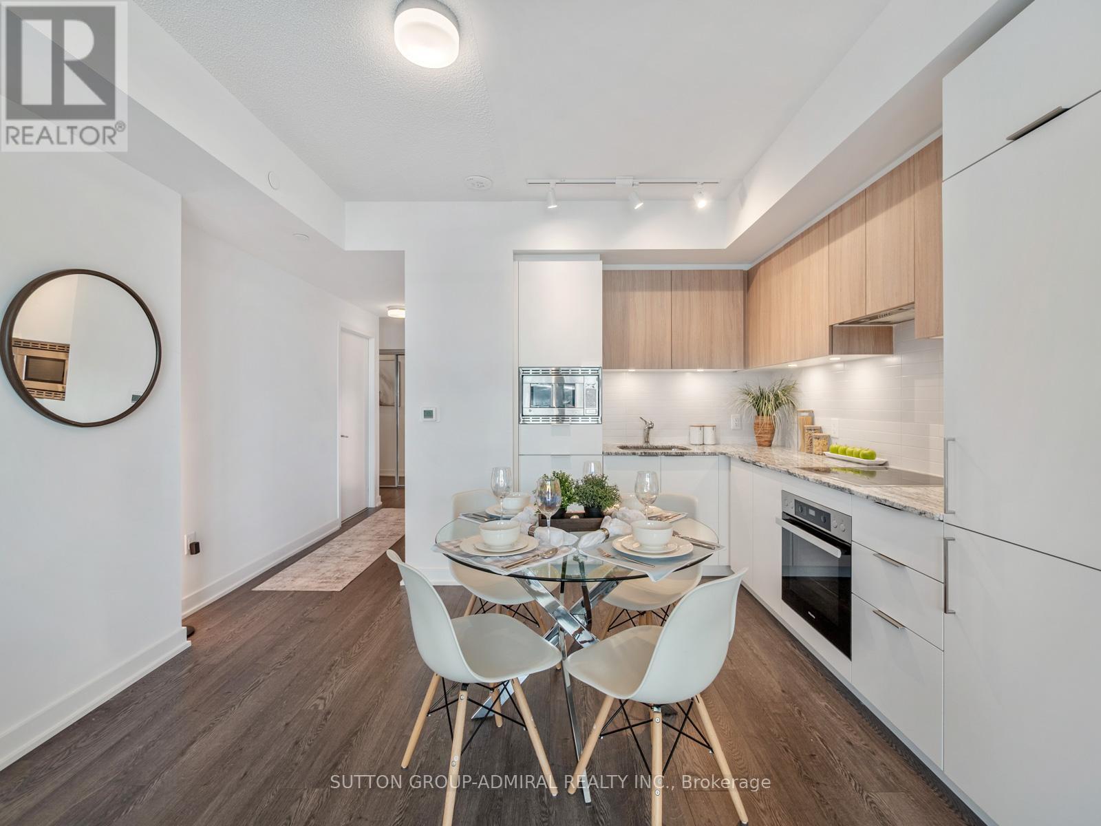 533 - 20 O'Neill Road, Toronto, ON - Indoor