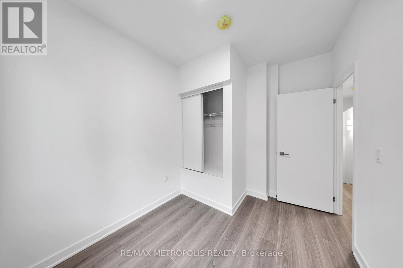 208 - 65 Curlew Drive, Toronto, ON - Indoor Photo Showing Other Room