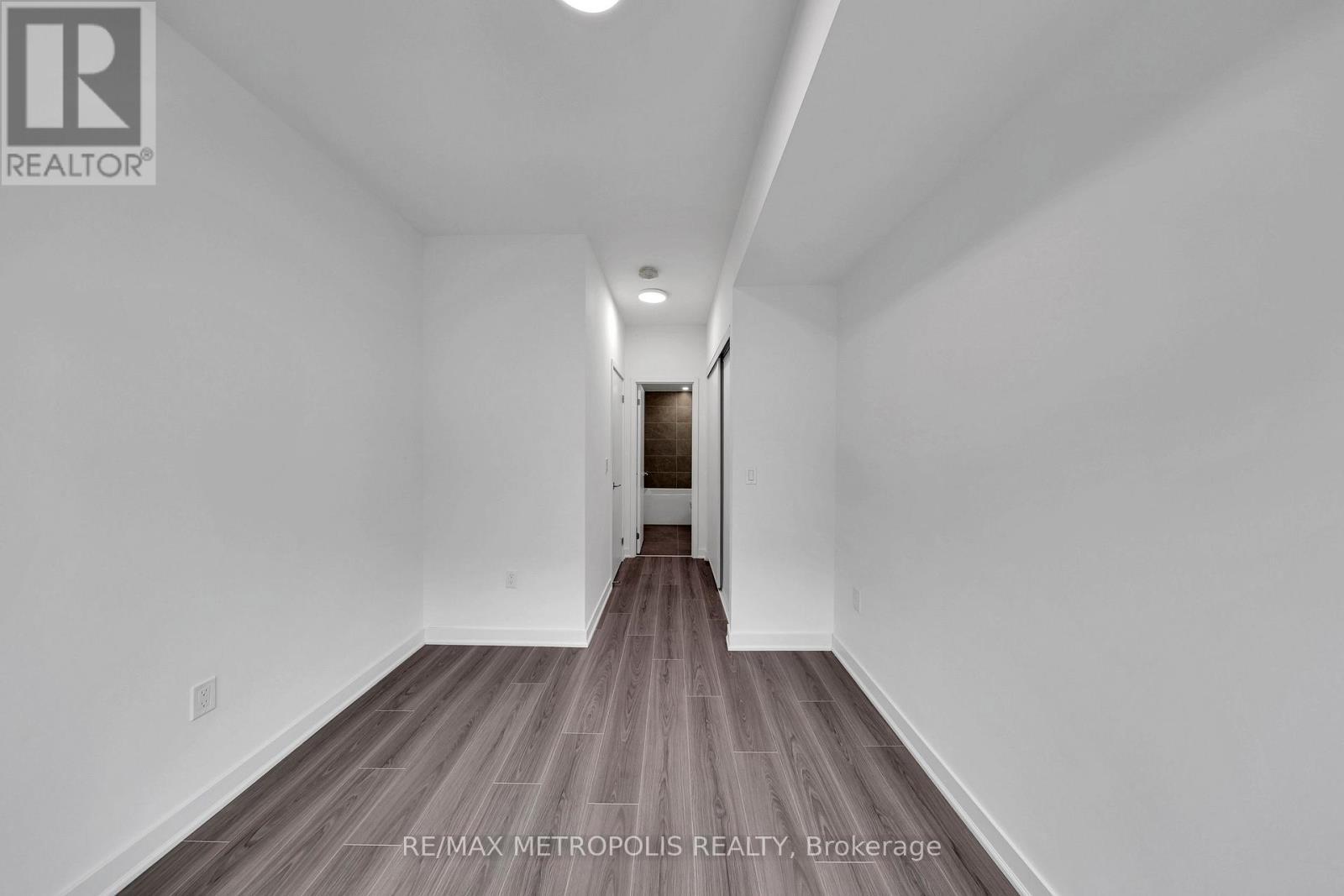 208 - 65 Curlew Drive, Toronto, ON - Indoor Photo Showing Other Room