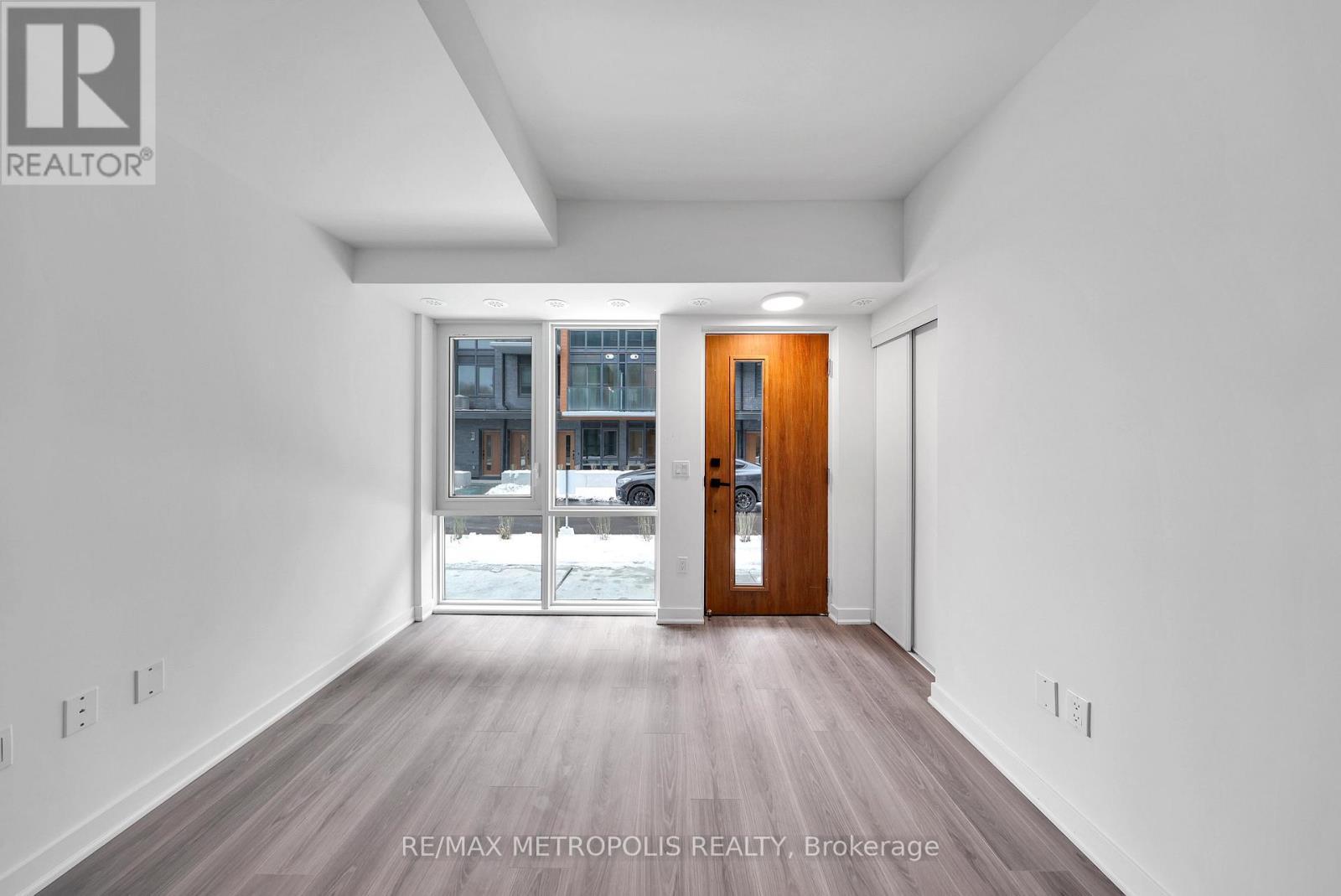 208 - 65 Curlew Drive, Toronto, ON - Indoor Photo Showing Other Room