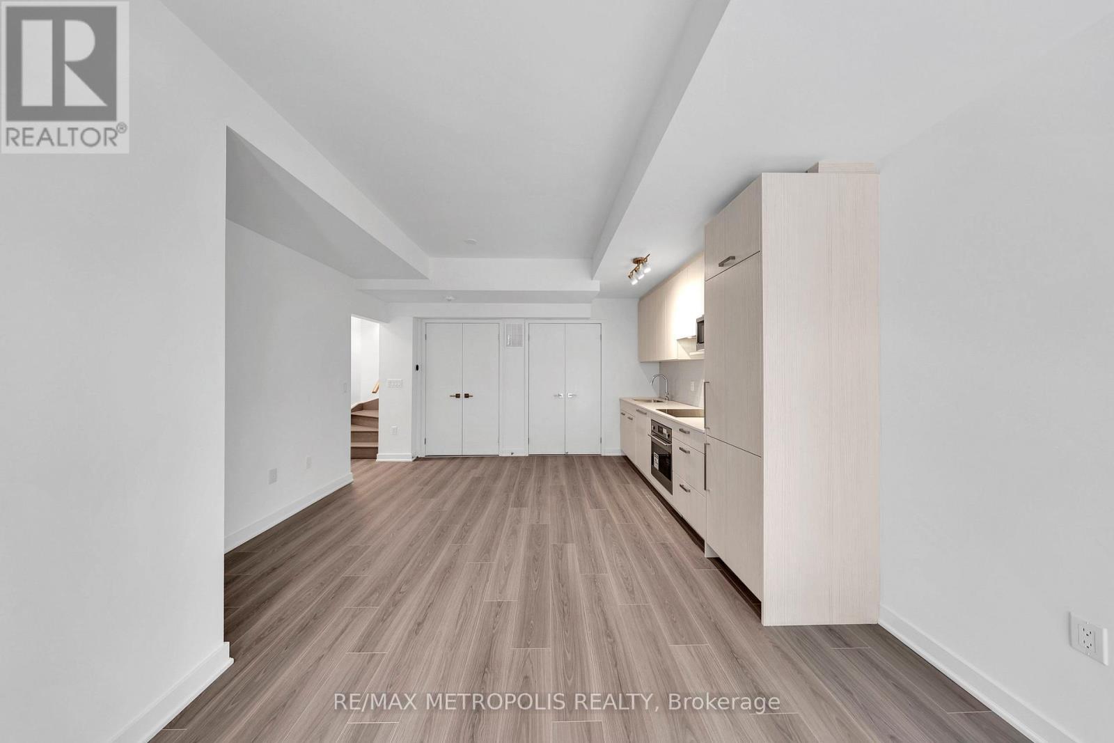 208 - 65 Curlew Drive, Toronto, ON - Indoor