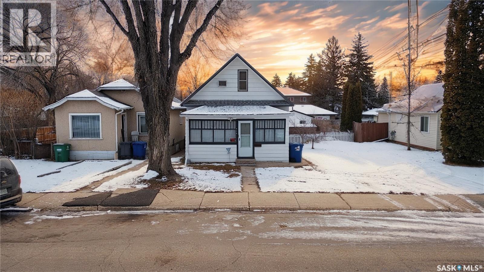 416 T Avenue S, Saskatoon, SK - Outdoor