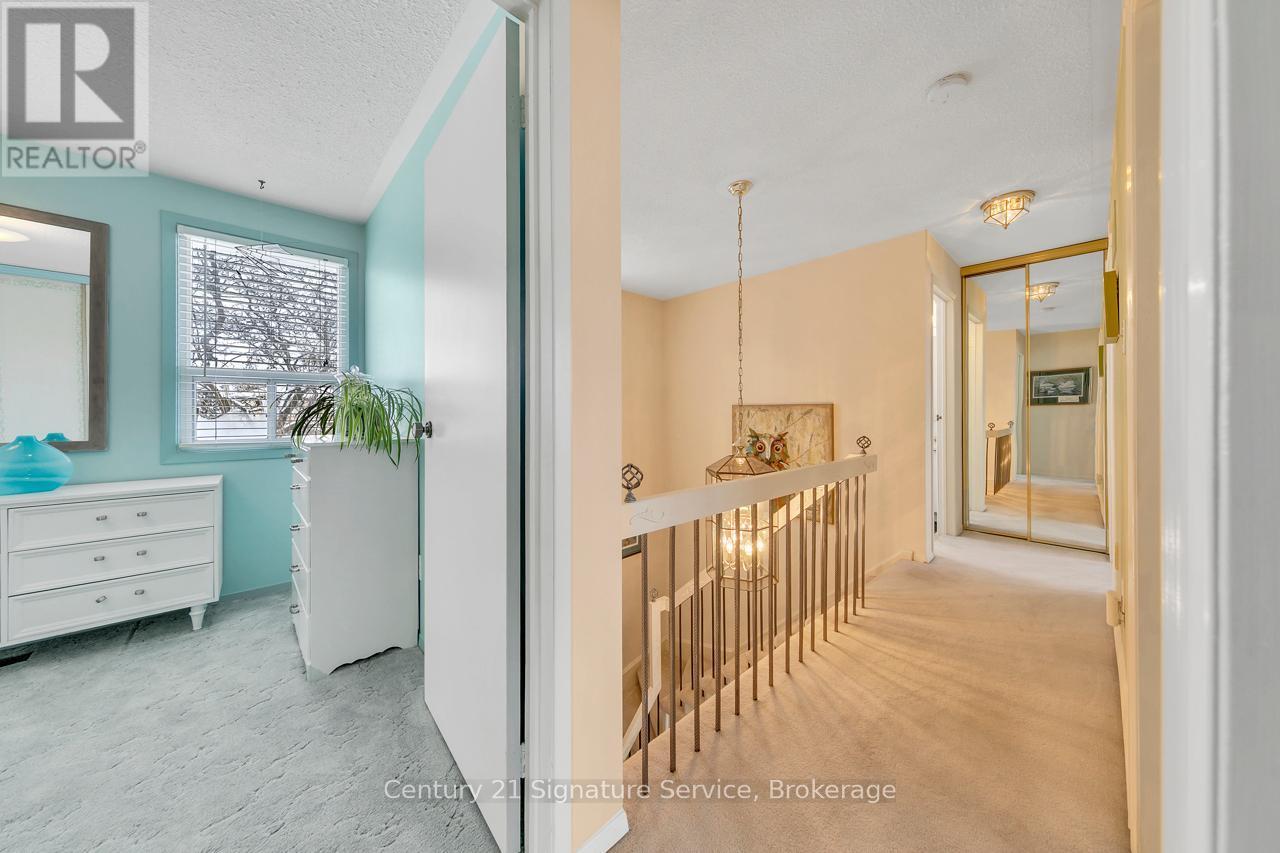 27 Northampton Street, Brampton, ON - Indoor Photo Showing Other Room