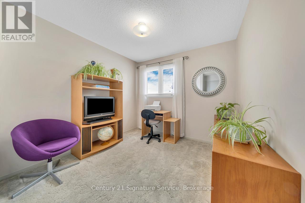 27 Northampton Street, Brampton, ON - Indoor Photo Showing Other Room