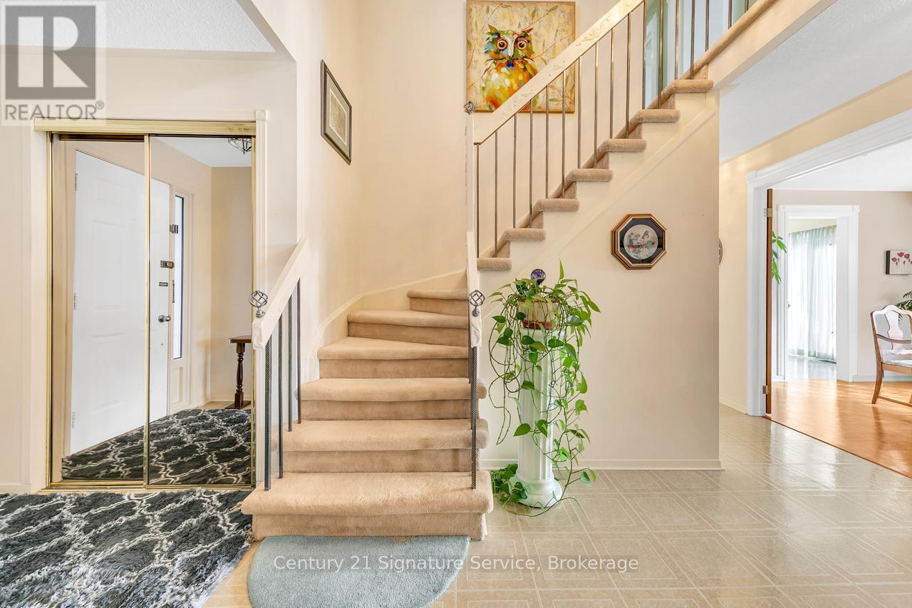 27 Northampton Street, Brampton, ON - Indoor Photo Showing Other Room