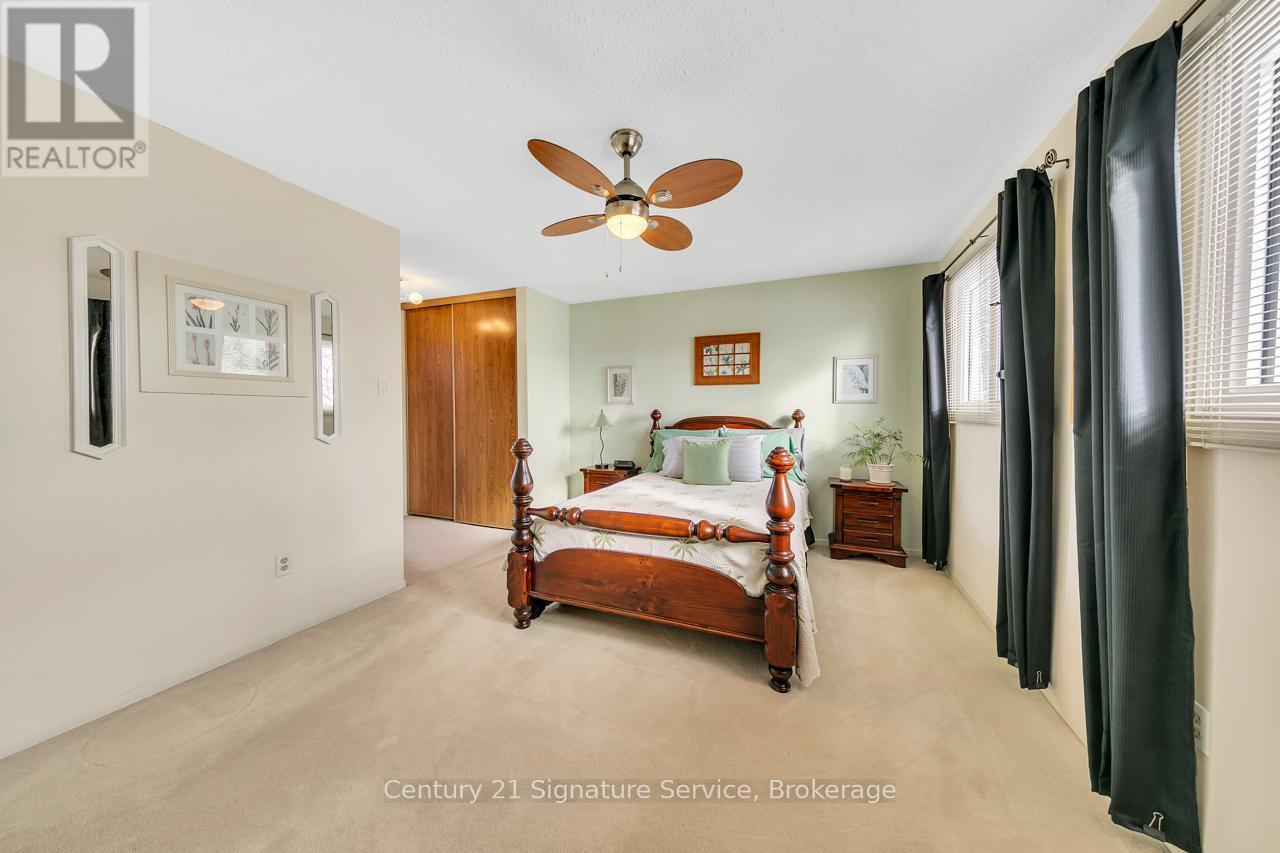 27 Northampton Street, Brampton, ON - Indoor Photo Showing Bedroom
