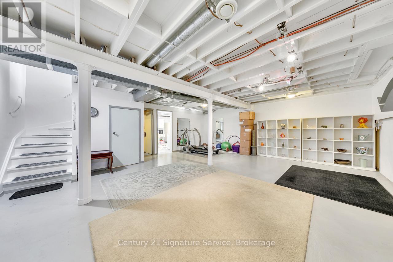 27 Northampton Street, Brampton, ON - Indoor