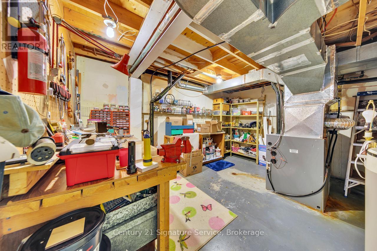 27 Northampton Street, Brampton, ON - Indoor Photo Showing Basement