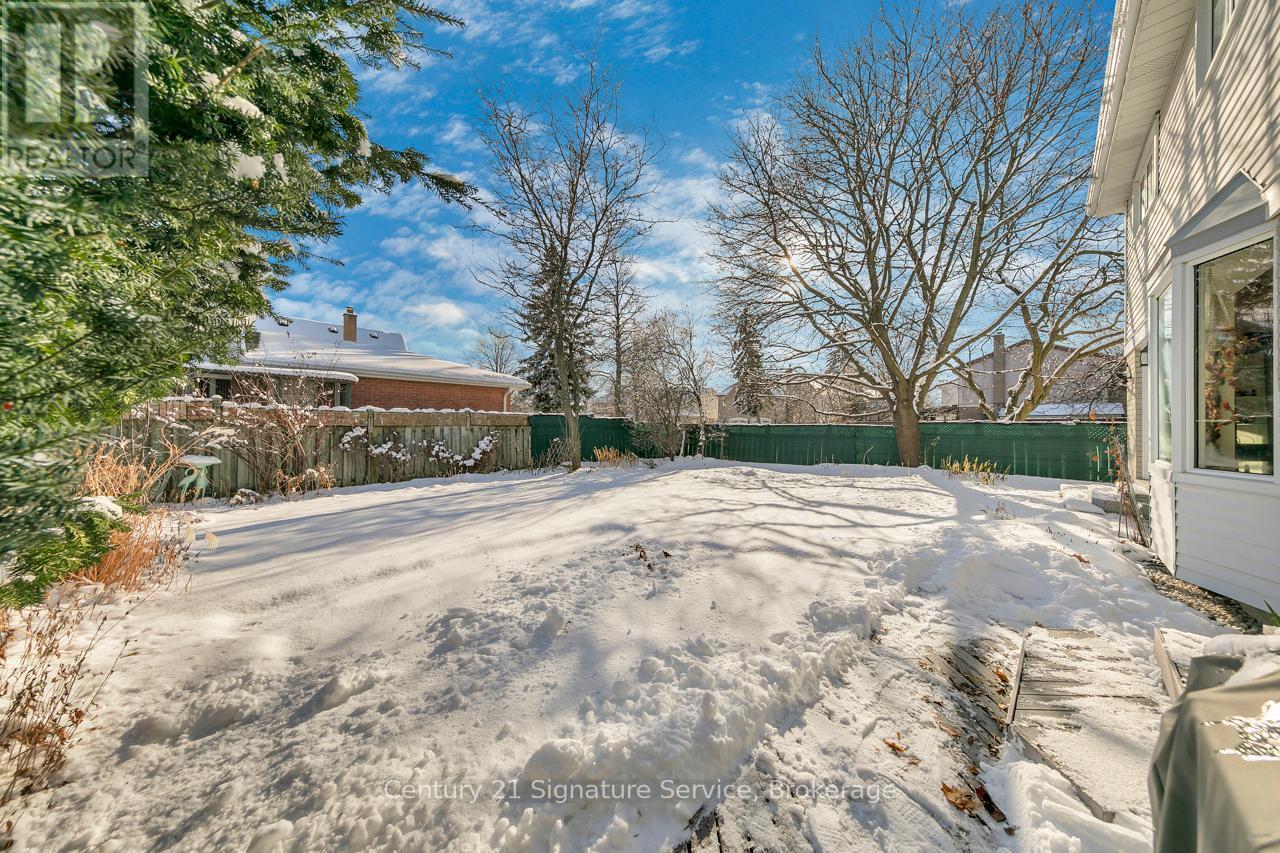 27 Northampton Street, Brampton, ON - Outdoor