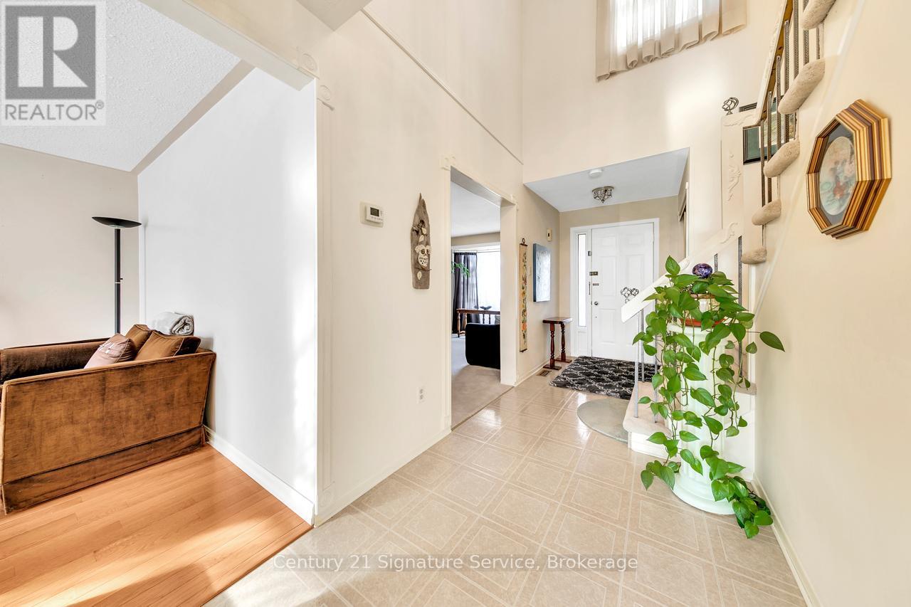 27 Northampton Street, Brampton, ON - Indoor Photo Showing Other Room