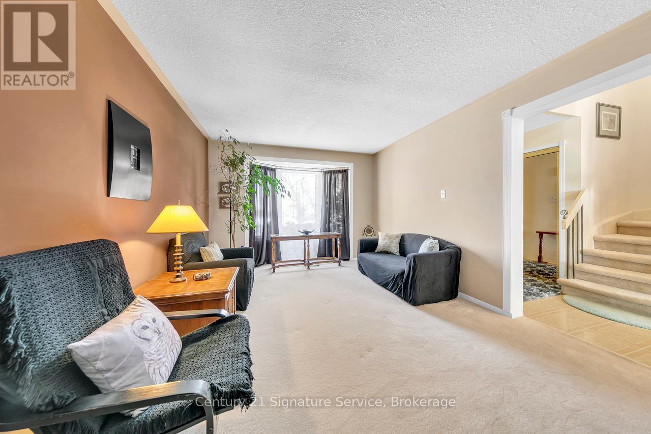 27 Northampton Street, Brampton, ON - Indoor