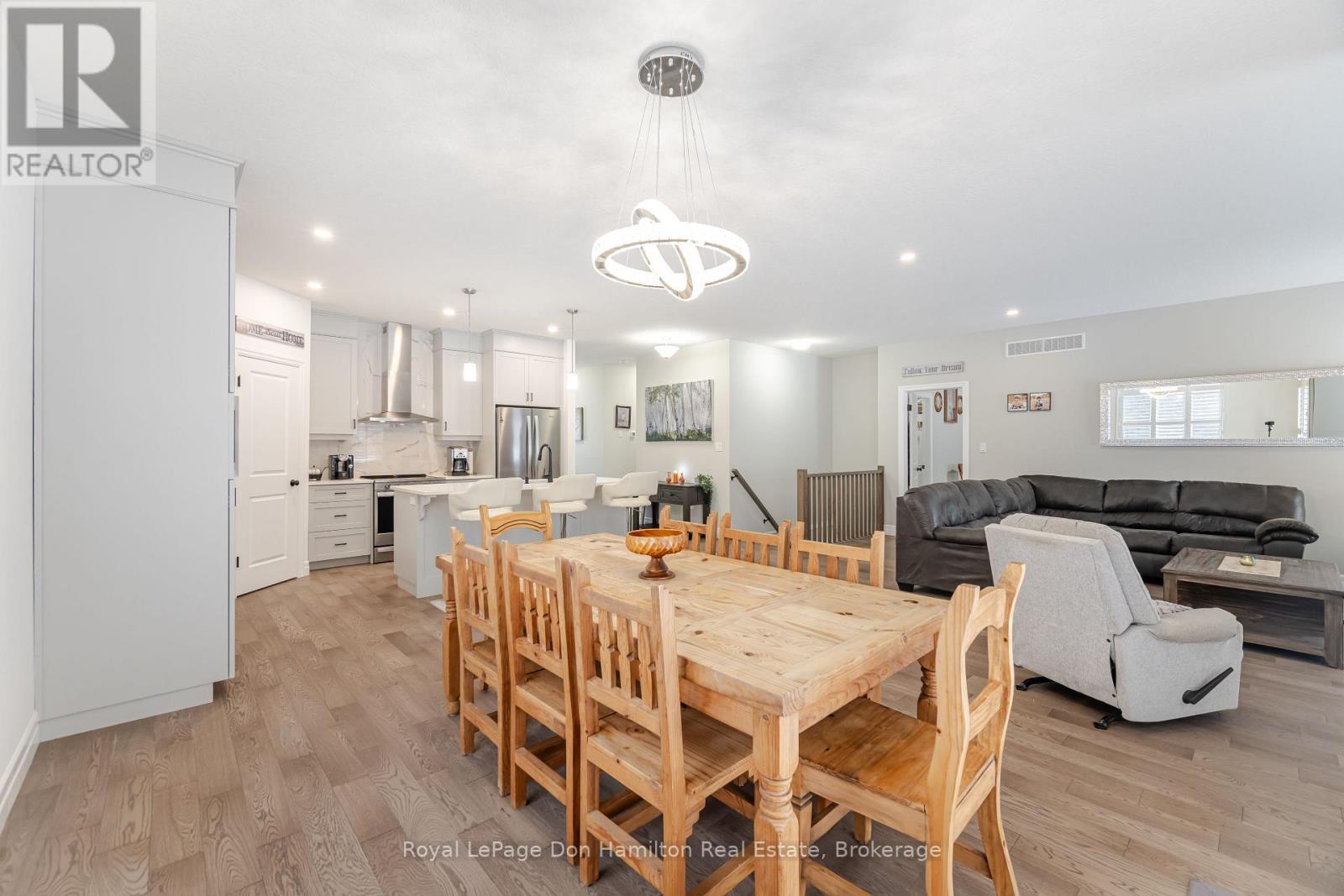 450 Rogers Road, North Perth (Listowel), ON - Indoor Photo Showing Dining Room