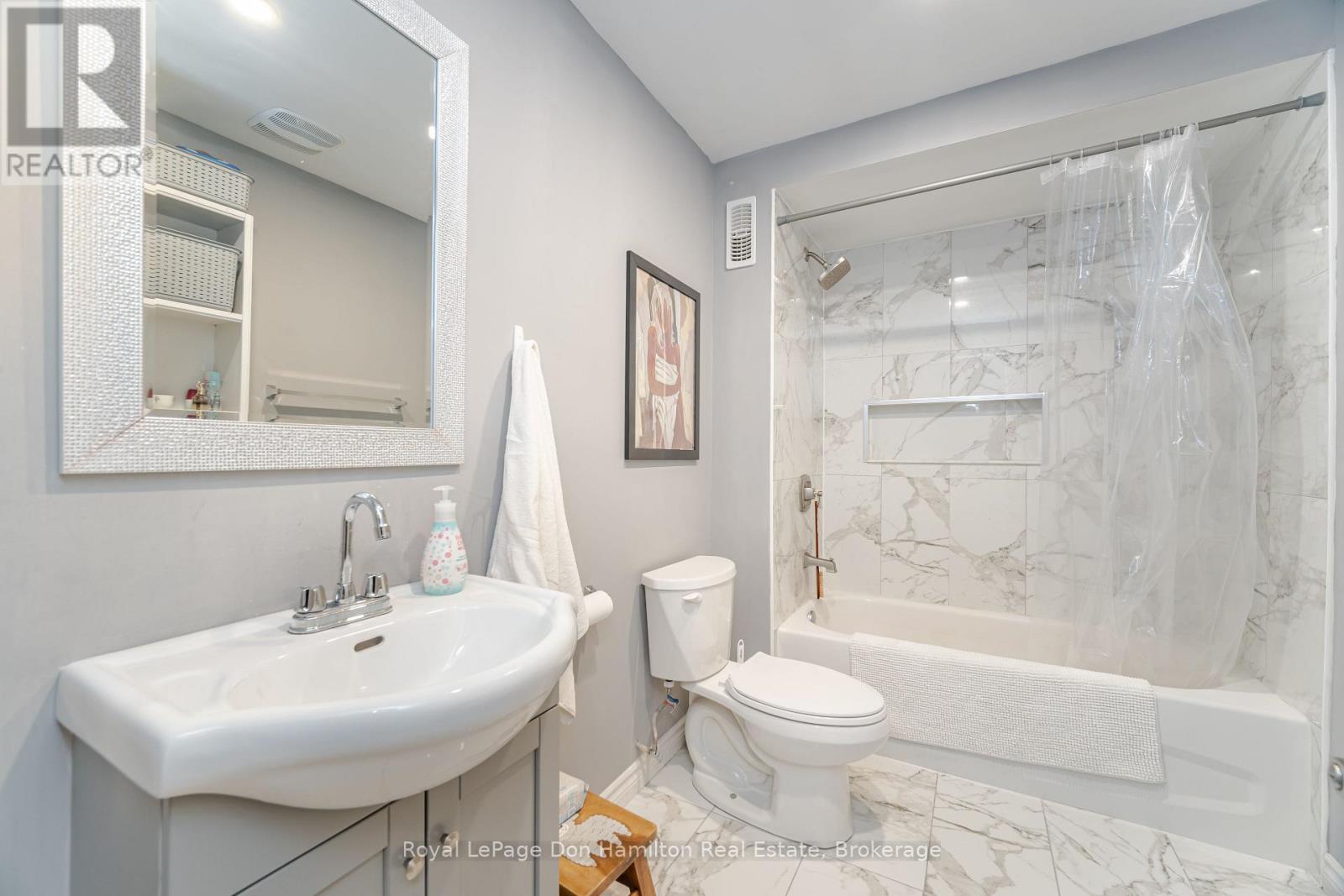 450 Rogers Road, North Perth (Listowel), ON - Indoor Photo Showing Bathroom