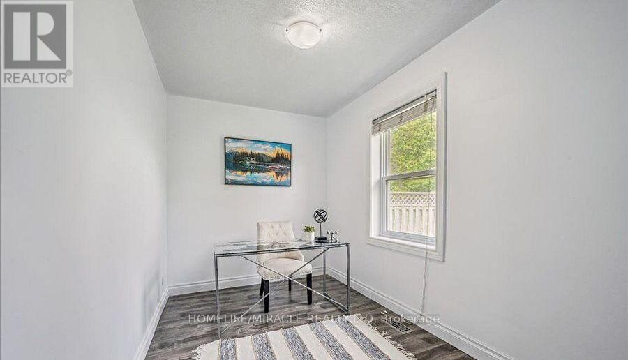 570 Victoria Street S, Kitchener, ON - Indoor Photo Showing Office