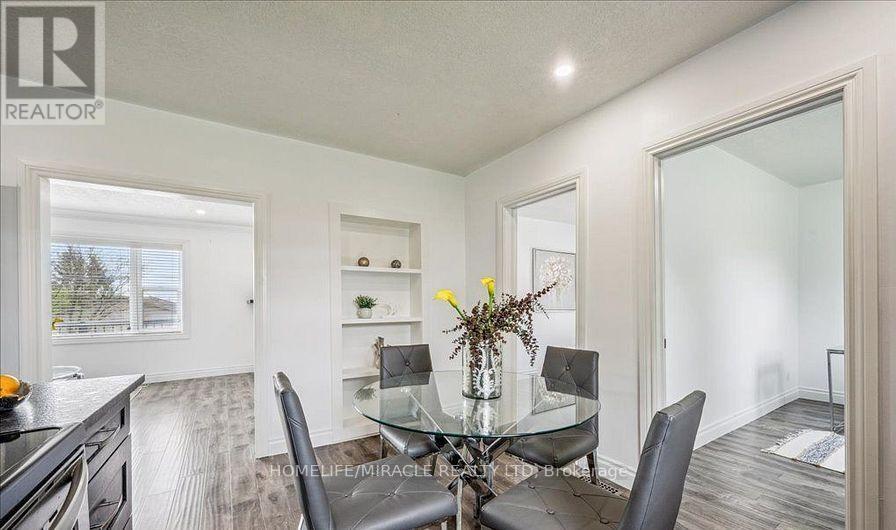 570 Victoria Street S, Kitchener, ON - Indoor Photo Showing Dining Room