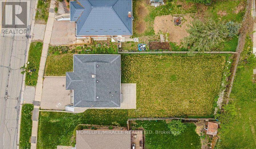 570 Victoria Street S, Kitchener, ON - Outdoor