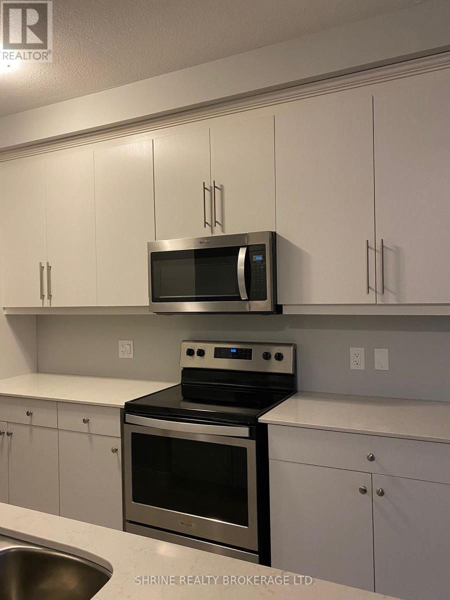 51 - 2070 Meadowgate Boulevard, London South (South U), ON - Indoor Photo Showing Kitchen