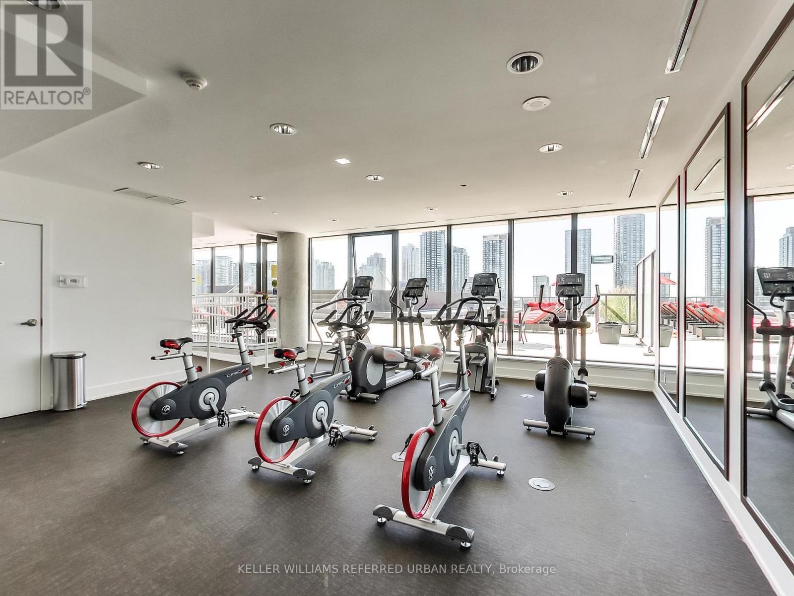 634 - 461 Adelaide Street W, Toronto, ON - Indoor Photo Showing Gym Room